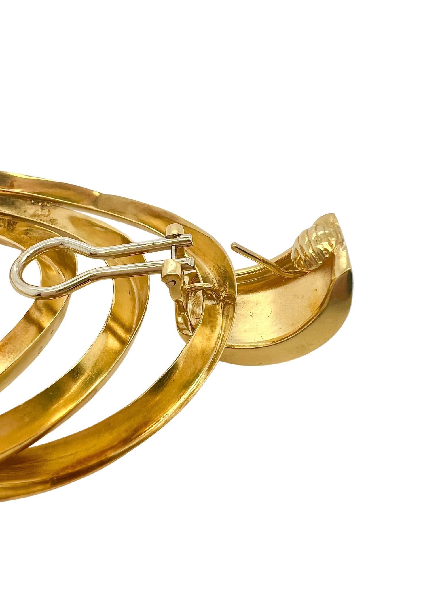 Paire de boucles d'oreilles en or jaune 18 carats avec pendentifs ovales surdimensionnés en vente 2
