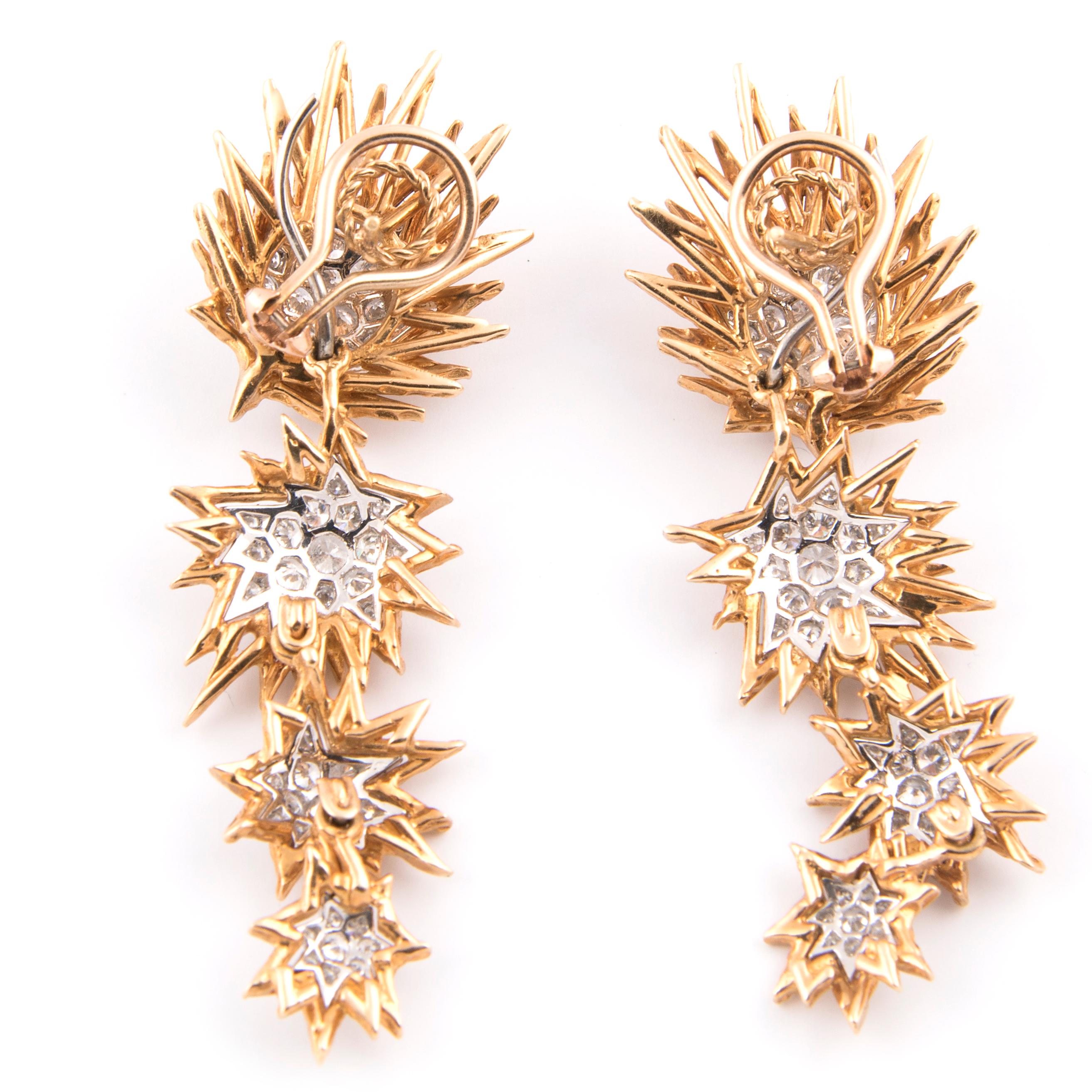Pair of 18k Yellow Gold, Platinum and Diamond Day-and-Night Earrings In Good Condition For Sale In London, GB