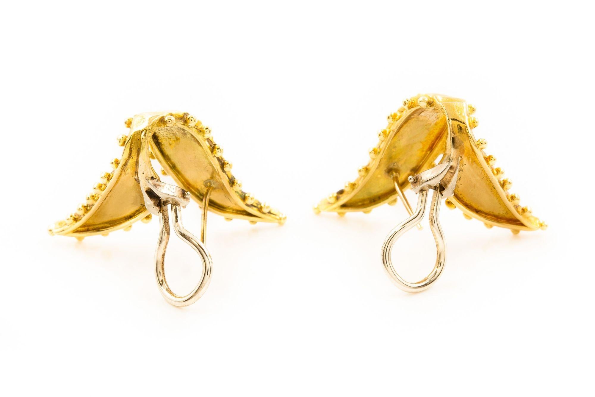 Pair of 18K Yellow Gold “V” Earrings For Sale 1