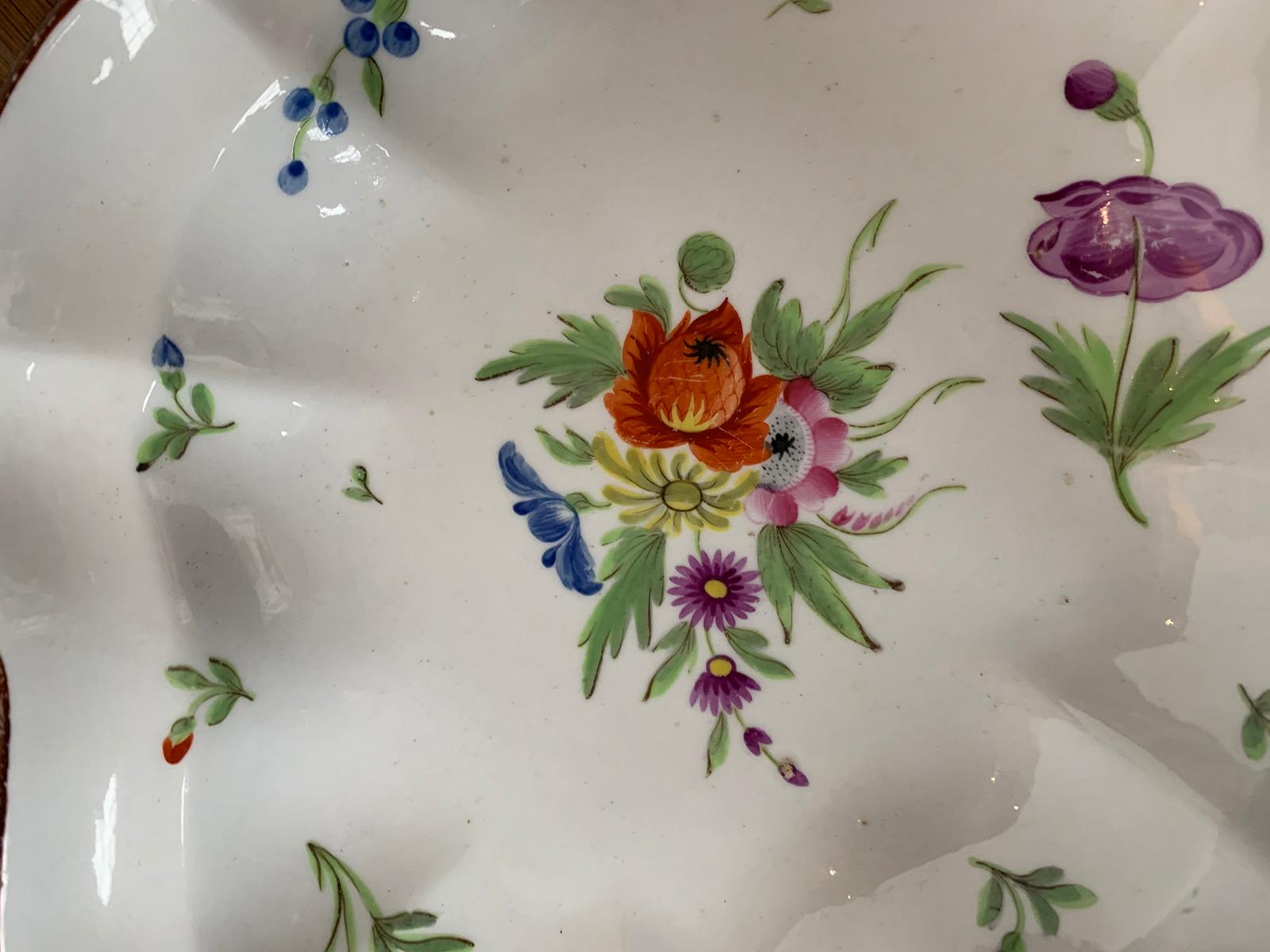 Pair of 18th-19th Century Faience Floral Serving Platers, Marked Pattern # 582 For Sale 5