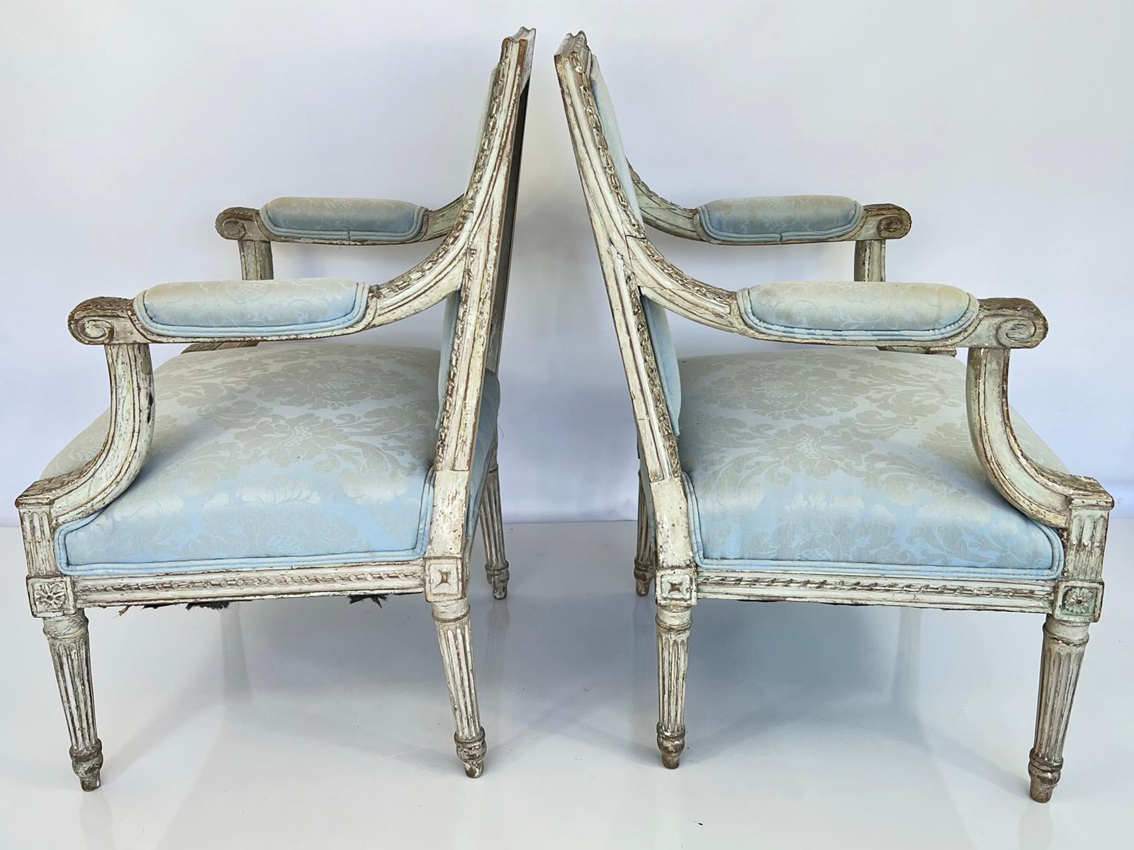 Pair of 18th/19th Century French Carved Fauteuils In Good Condition For Sale In West Palm Beach, FL