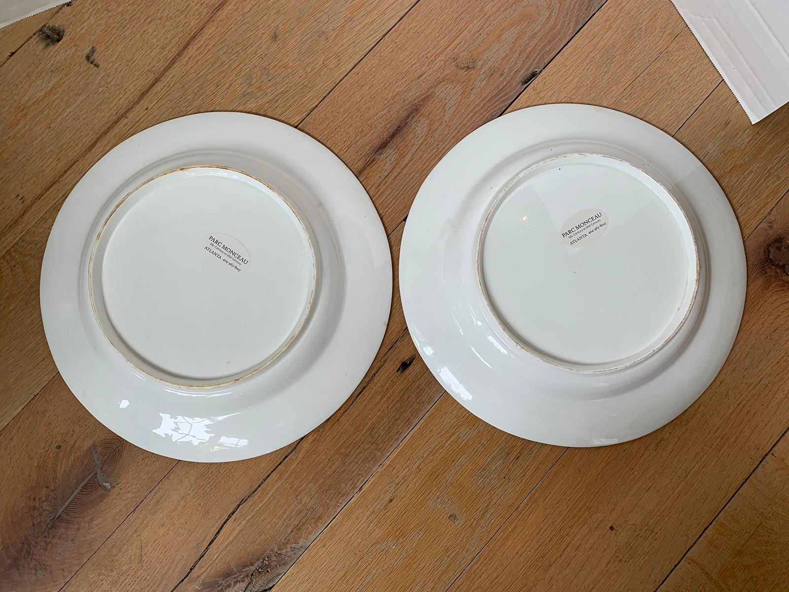 Pair of 18th-19th Century French Sprig Pattern Porcelain Chargers, Unmarked In Good Condition For Sale In Atlanta, GA