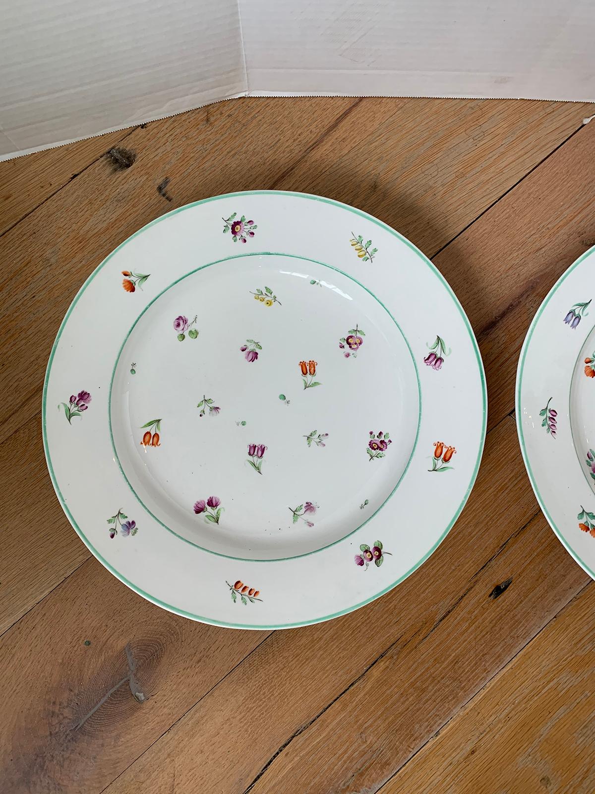 Pair of 18th-19th Century French Sprig Pattern Porcelain Chargers, Unmarked For Sale 2