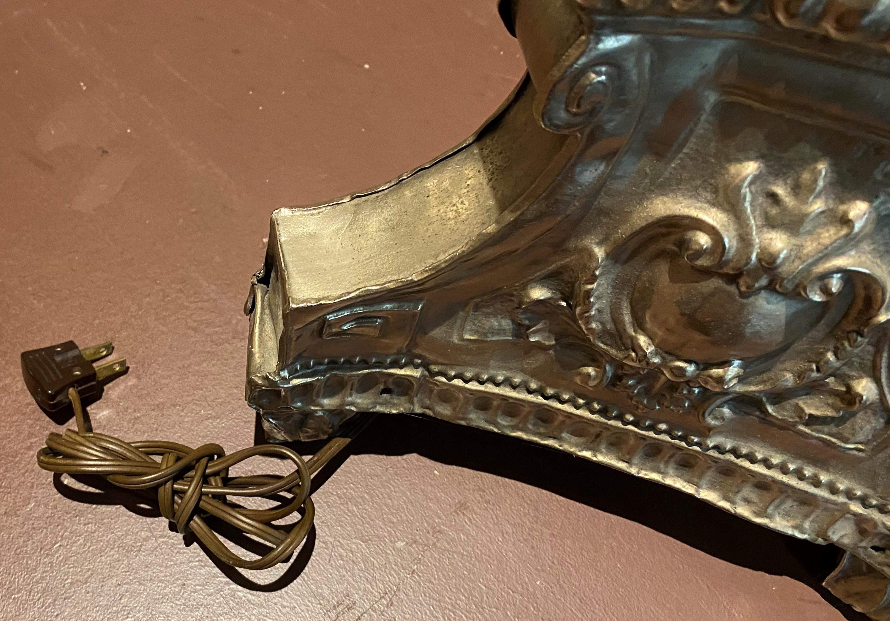 Plaqué argent Paire de bâtons d'autel italiens en métal argenté des XVIIIe et XIXe siècles en vente