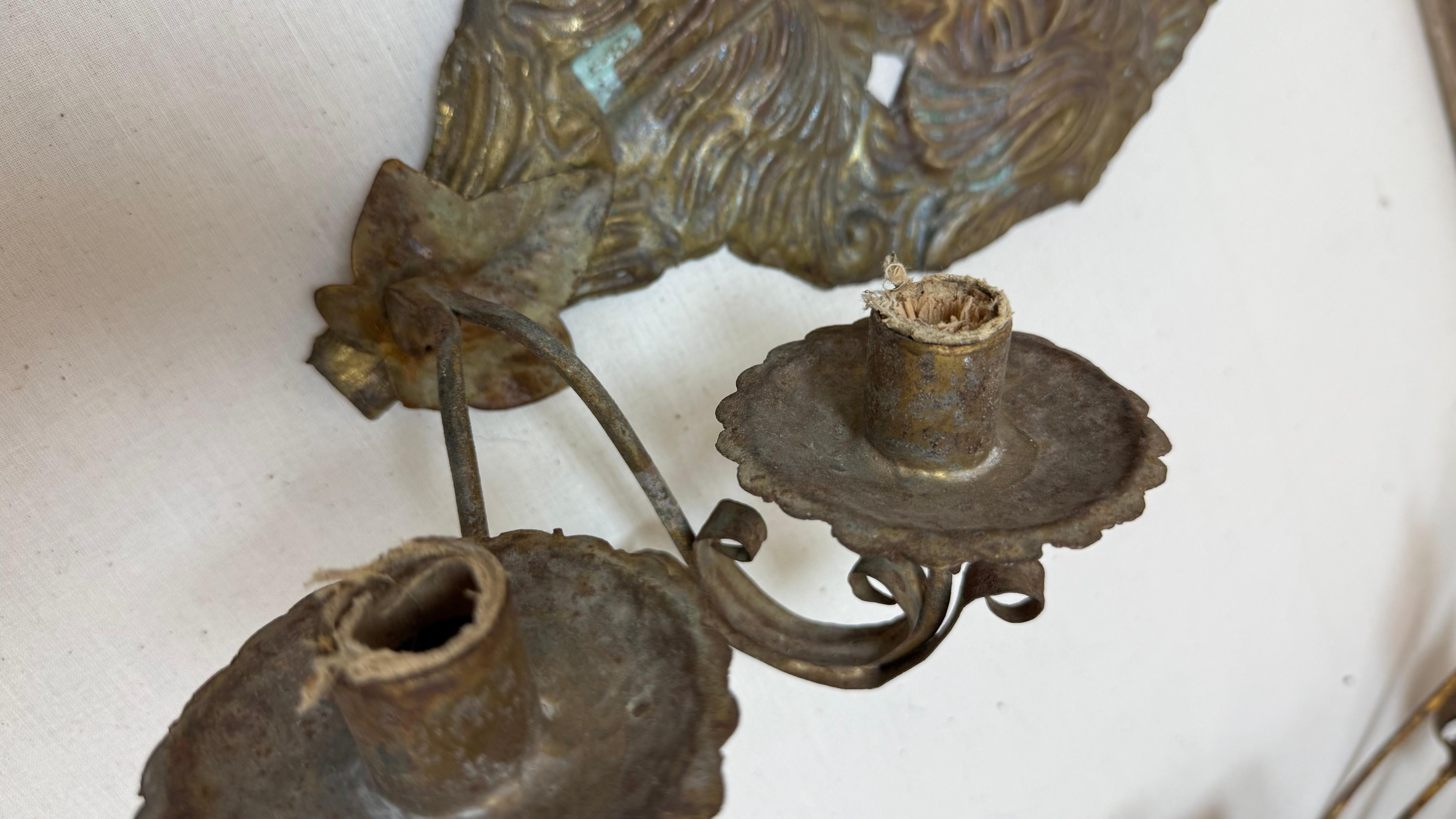 Pair of 18th c. Dutch Sconces Depicting Sunflowers In Good Condition For Sale In Atlanta, GA