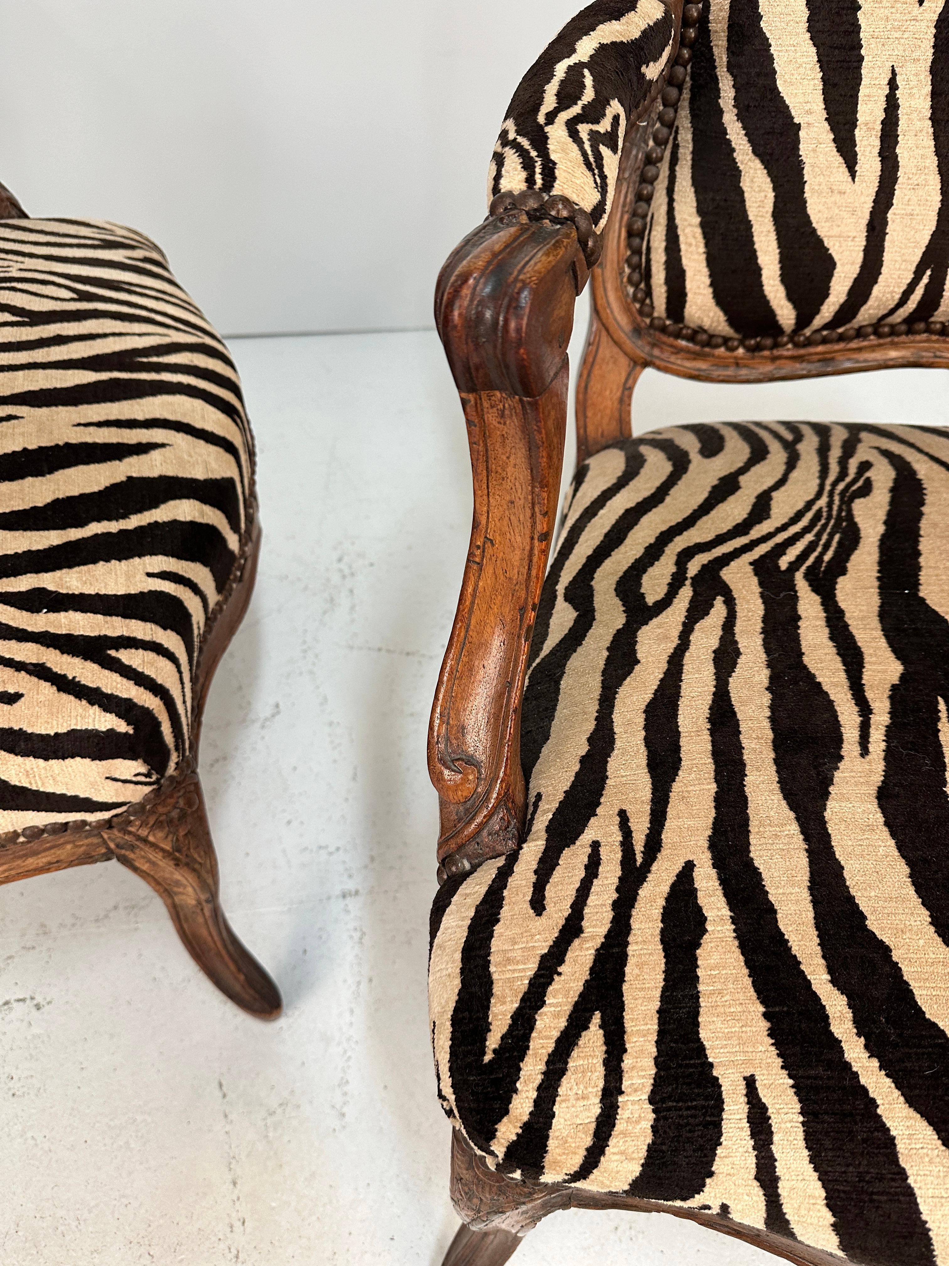 Pair of 18th C French Armchairs in Jacquard  Zebra-print Velvet  For Sale 2