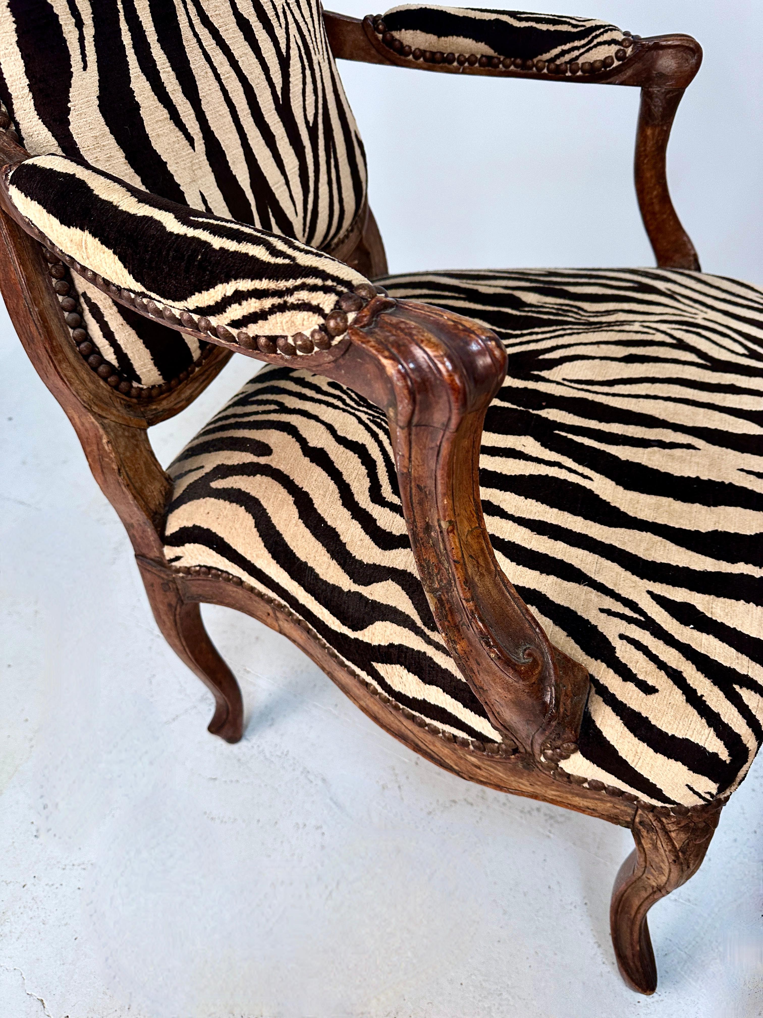 Hand-Carved Pair of 18th C French Armchairs in Jacquard  Zebra-print Velvet  For Sale