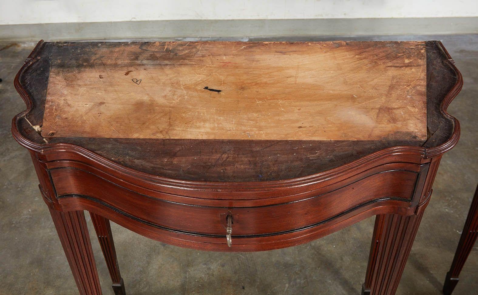 Pair of 18th c. Italian Classical Marble Top Console Tables For Sale 10