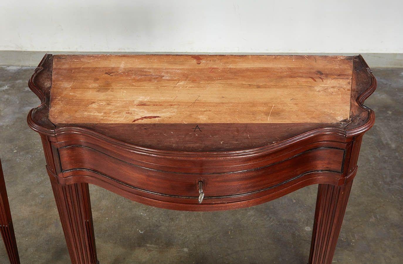 Pair of 18th c. Italian Classical Marble Top Console Tables For Sale 13