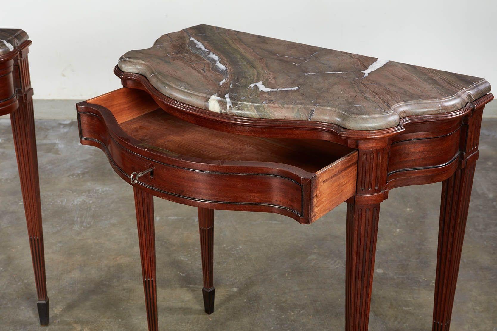 Pair of 18th c. Italian Classical Marble Top Console Tables For Sale 4