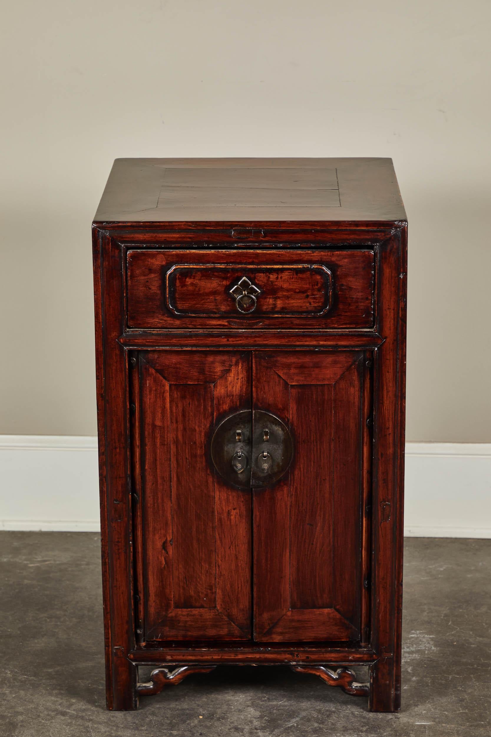 Elm Pair of 18th Century One Drawer Side Cabinets