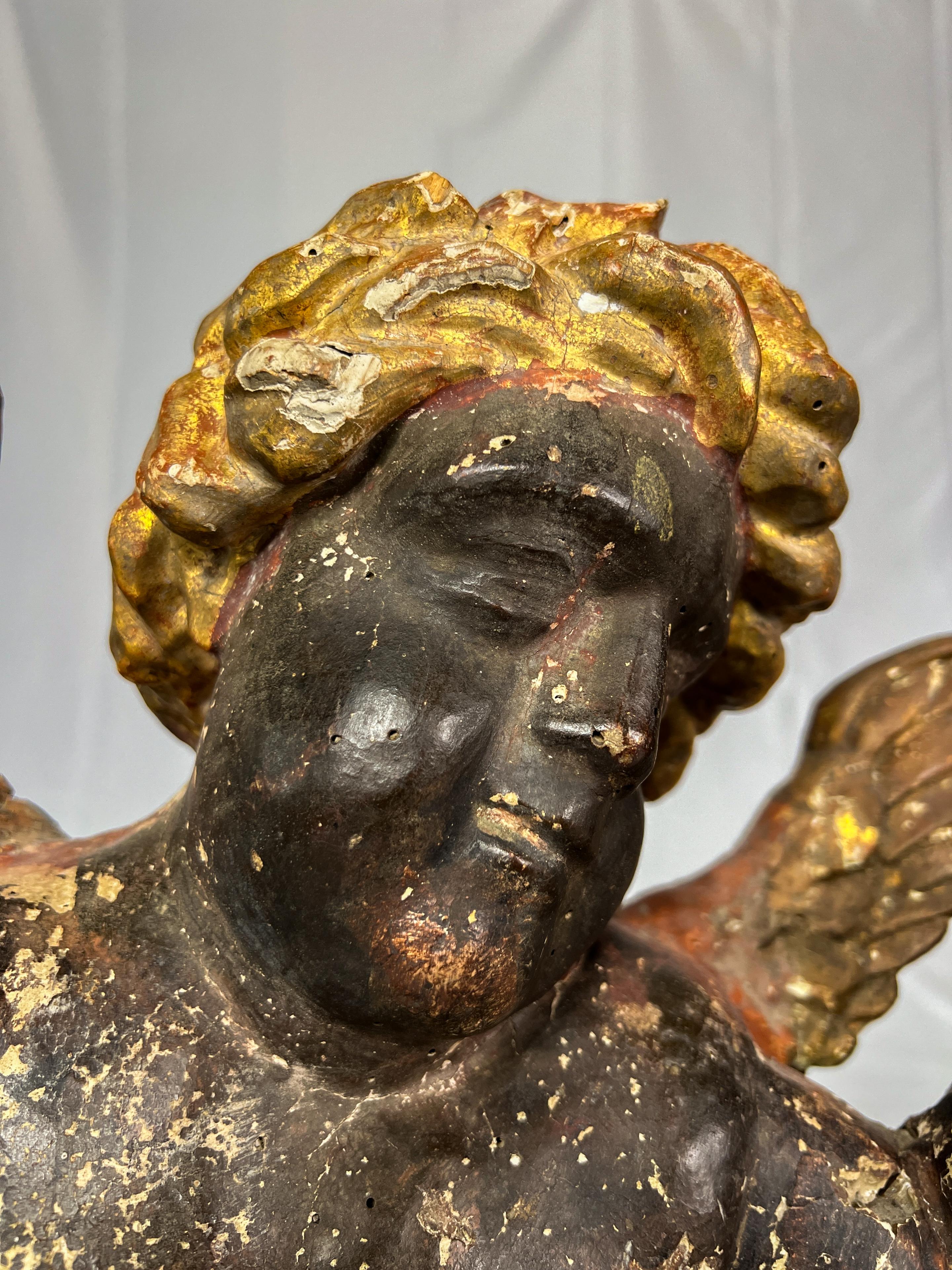 Pair of 18th c.  Gilt Wood-Carved Cherubs For Sale 1