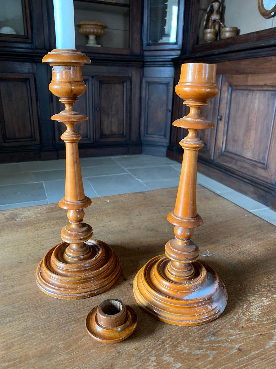 Pair of 18th Centruy Boxwood Candlesticks For Sale 6