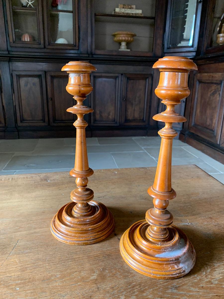 Pair of 18th Centruy Boxwood Candlesticks For Sale 8