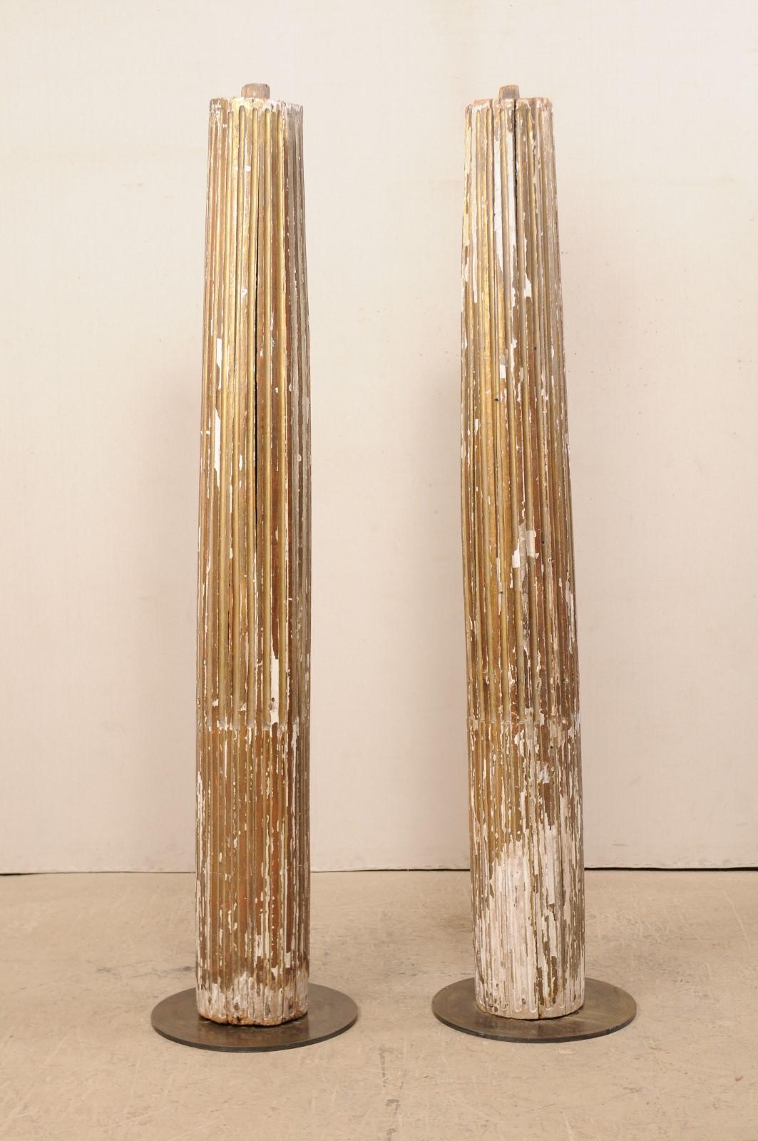 An 18th Century Pair of Italian 7 Ft Tall Fluted & Gilded Wood Columns on Bases In Good Condition In Atlanta, GA