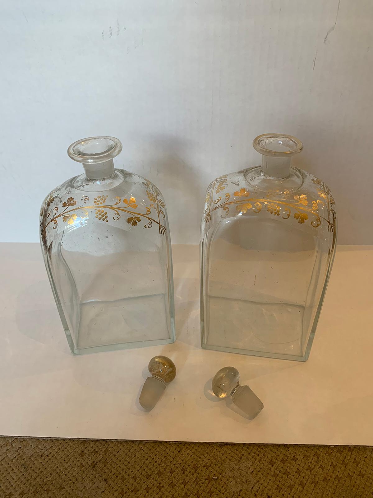 Pair of 18th Century American Glass Decanters with Gilt Details 6