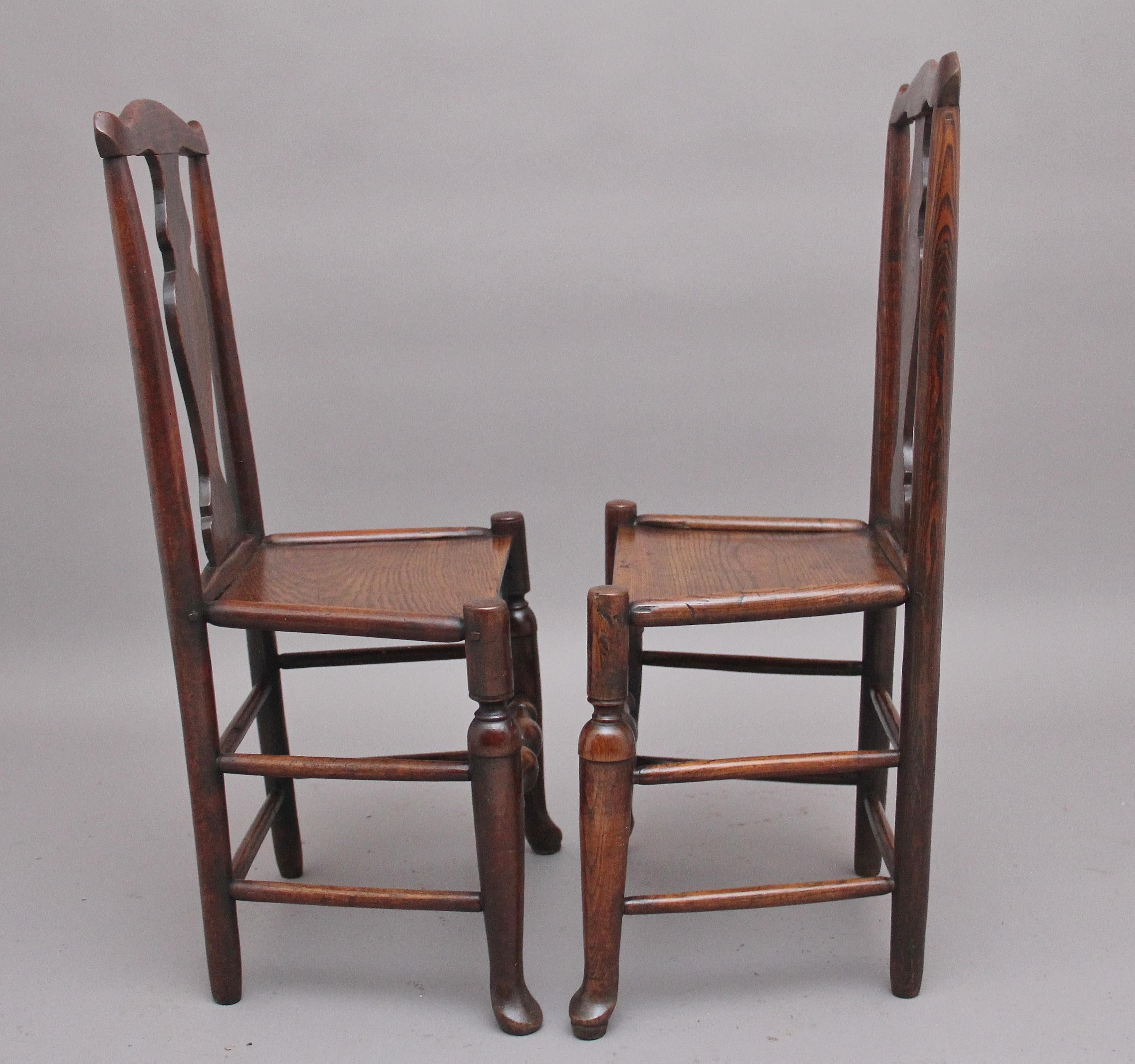 Georgian Pair of 18th Century Antique Elm Side Chairs For Sale