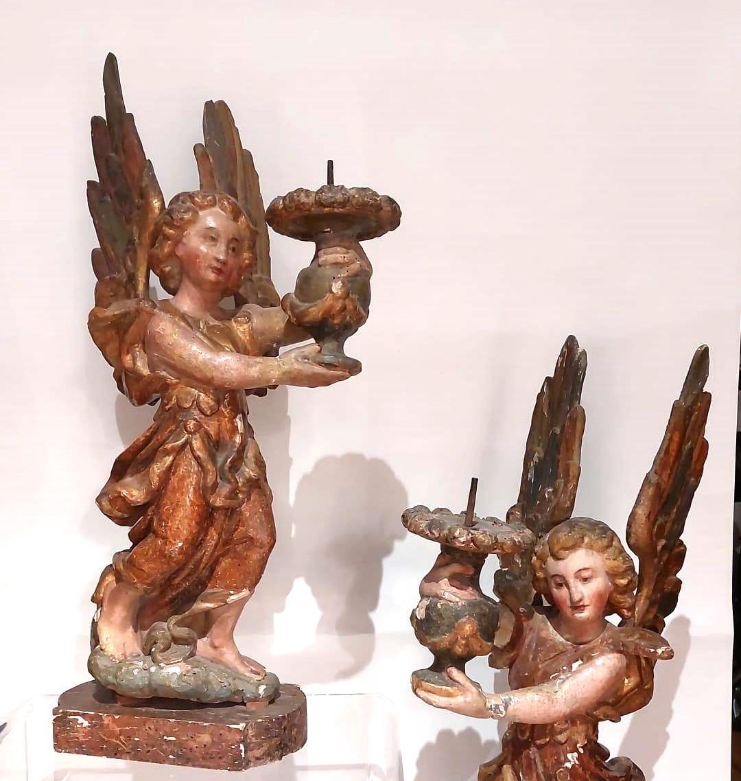 Hand-Carved Pair of 18th century Archangels For Sale