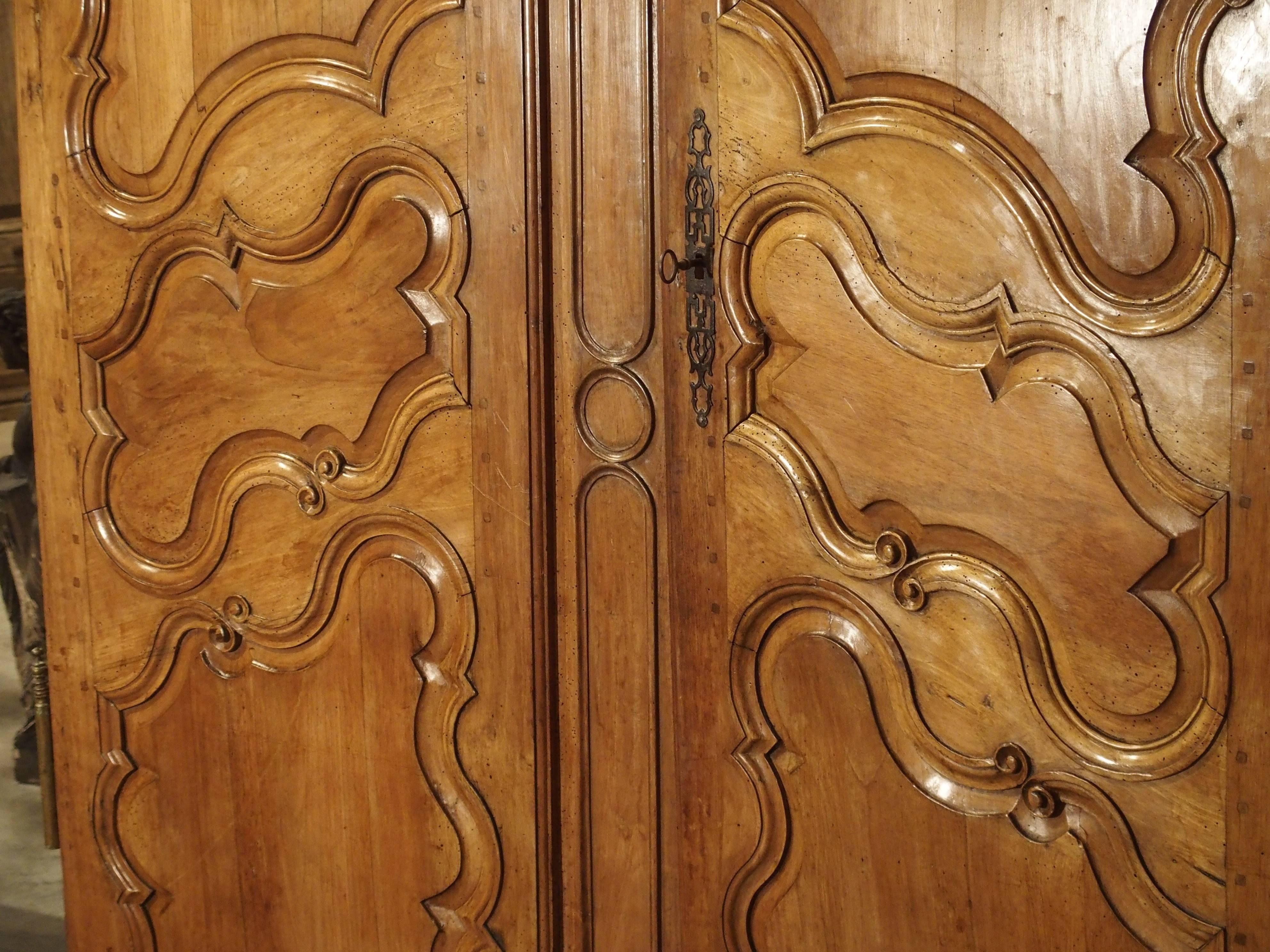 Louis XV Pair of 18th Century Armoire Doors from Arles, France