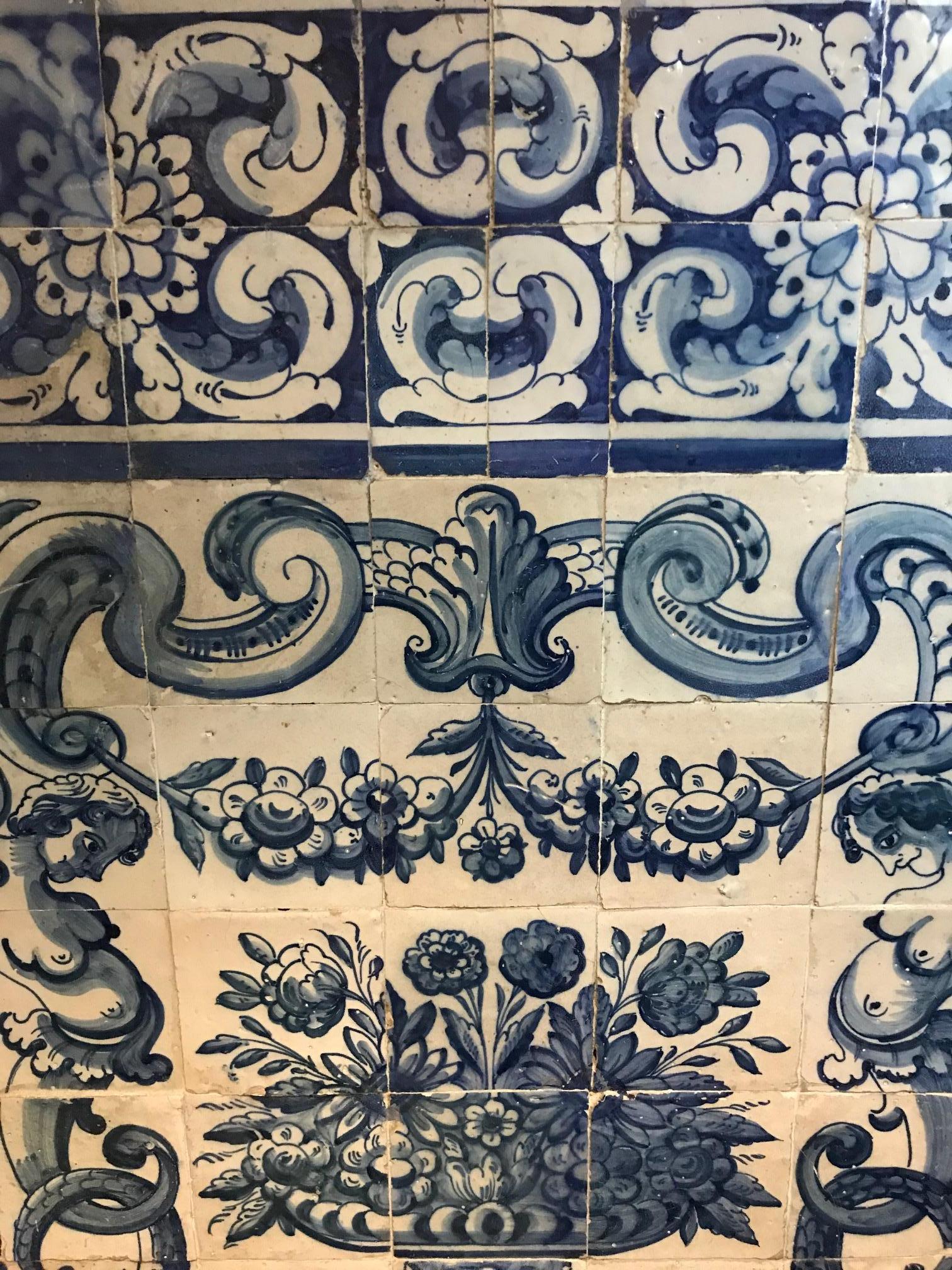 Pair of 18th Century Azulejos Flower Murals in Blue For Sale 1