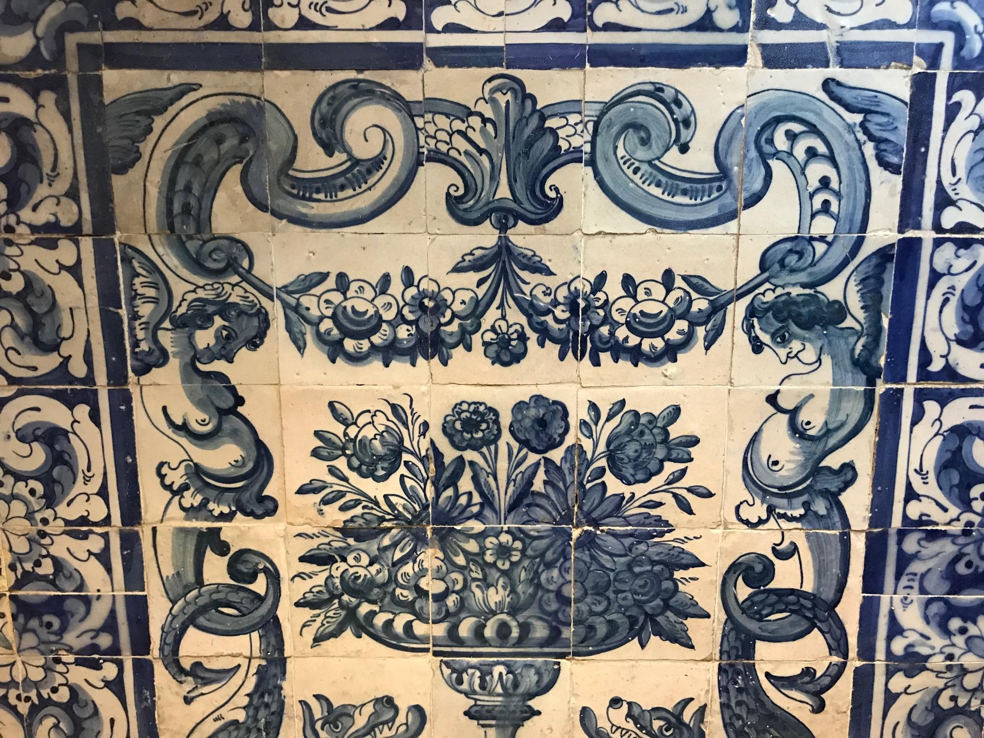 Pair of 18th Century Azulejos Flower Murals in Blue For Sale 3