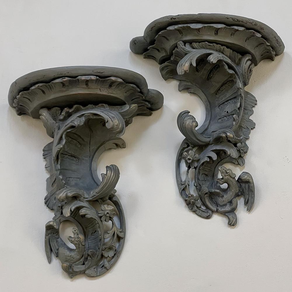 Rococo Pair of 18th Century Baroque Grey Painted Dragon Wall Shelves For Sale
