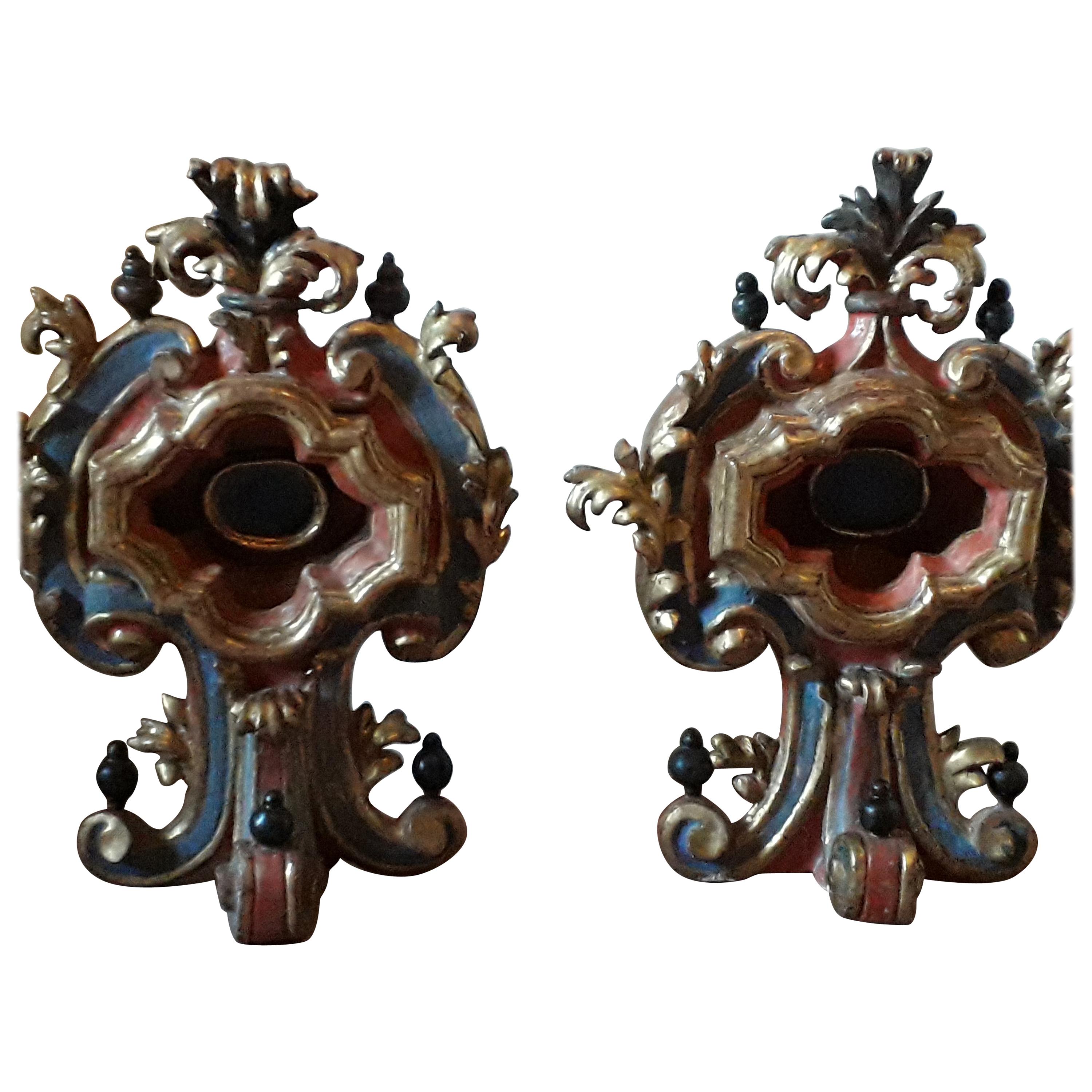 Pair of 18th Century Baroque Style Carved Giltwood Reliquaries, Italy For Sale