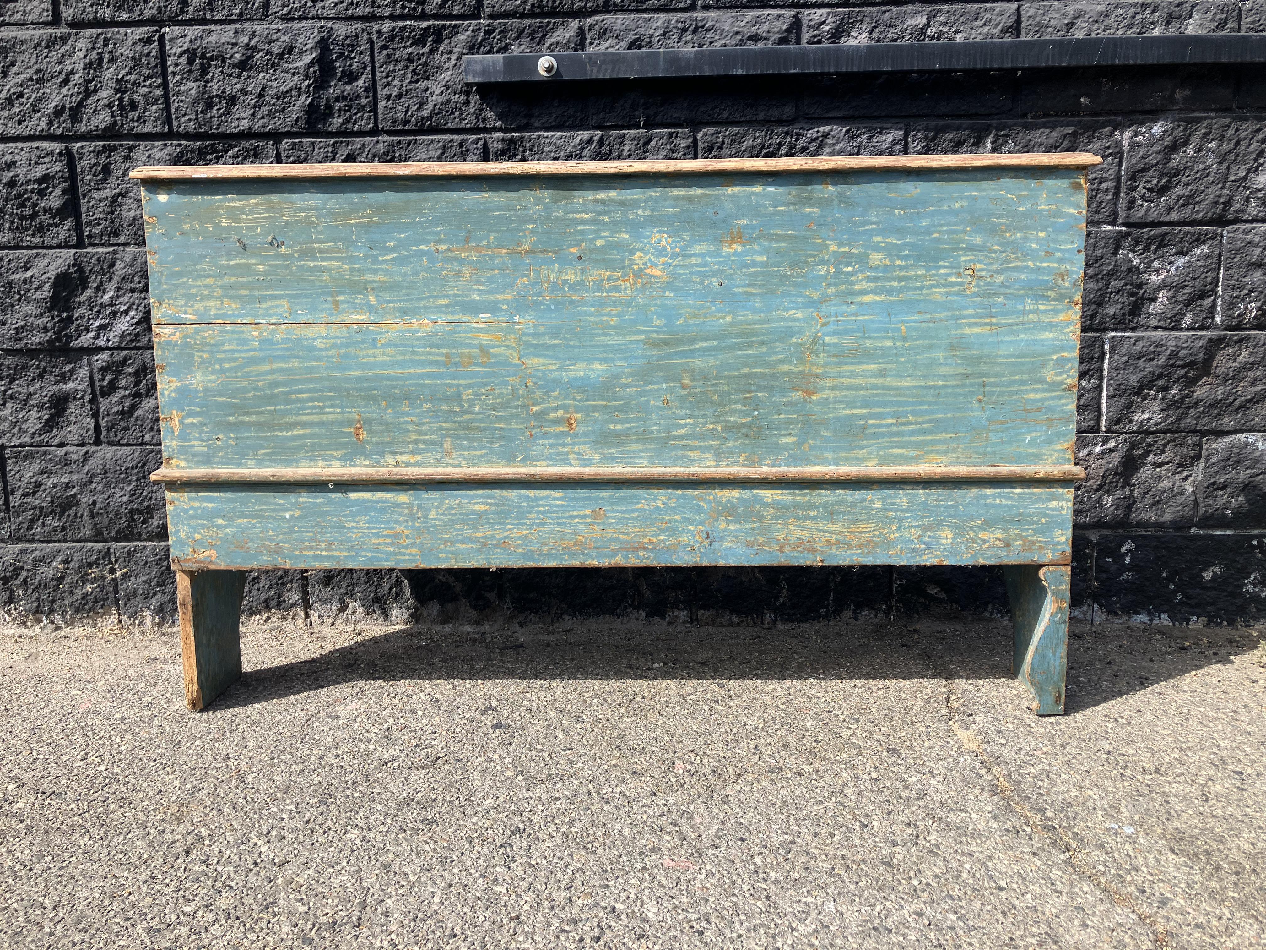 Gorgeous 18th Century cerulean blue rustic bench that comes from an Italian chapel. The constant usage and age is shown by the wear on the paint, having seated many people coming to the church in devotion.

This bench would sit nicely under a