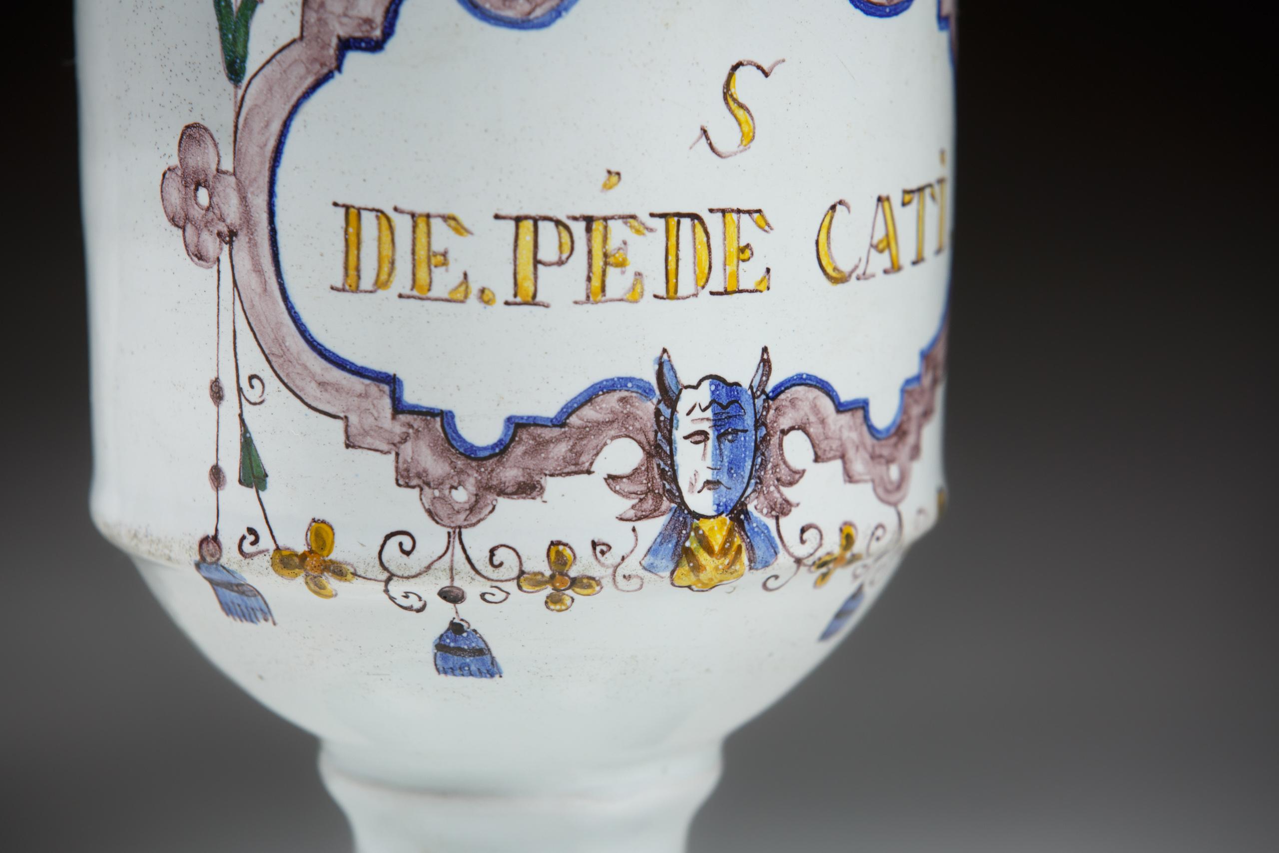 Paire de pots à sirop en faïence de Bruxelles du XVIIIe siècle en vente 3