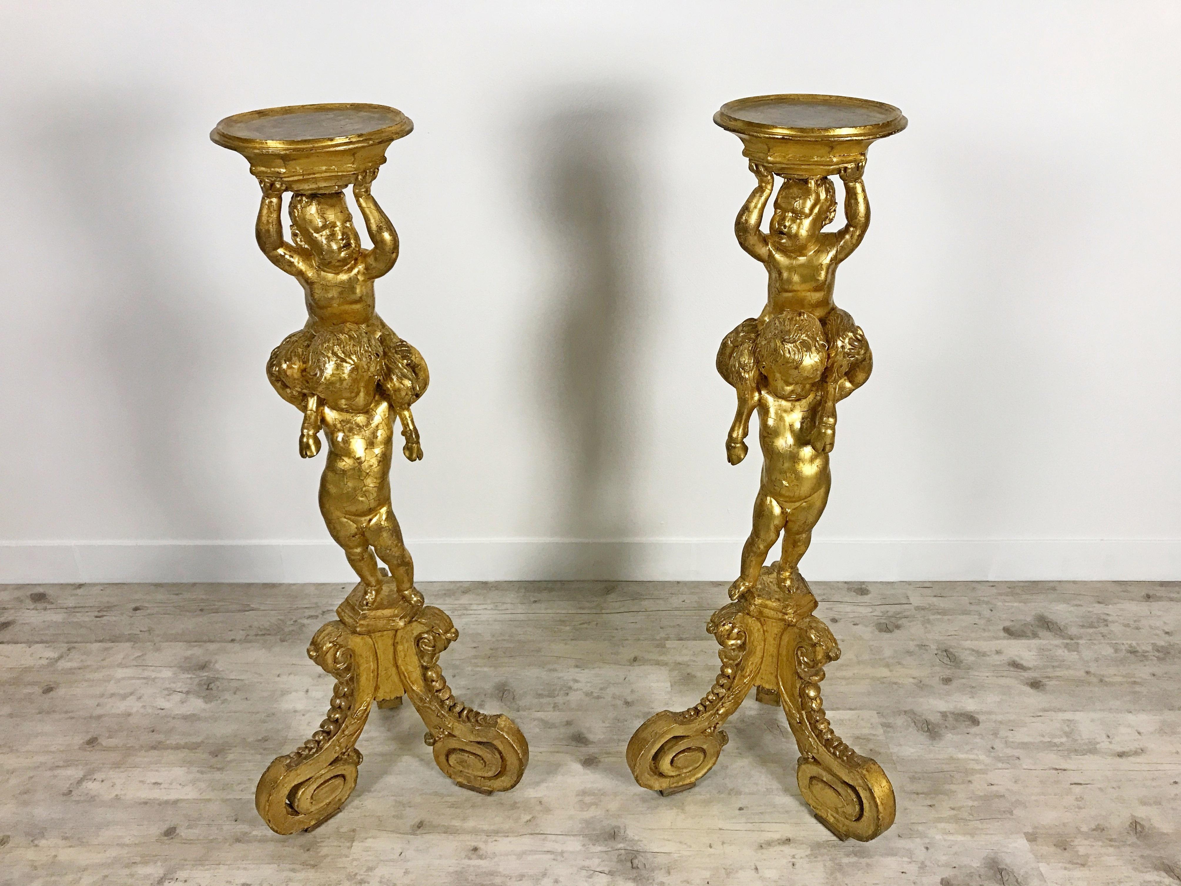 Italian Pair of 18th Century Carved and Gilded Wood Guéridons