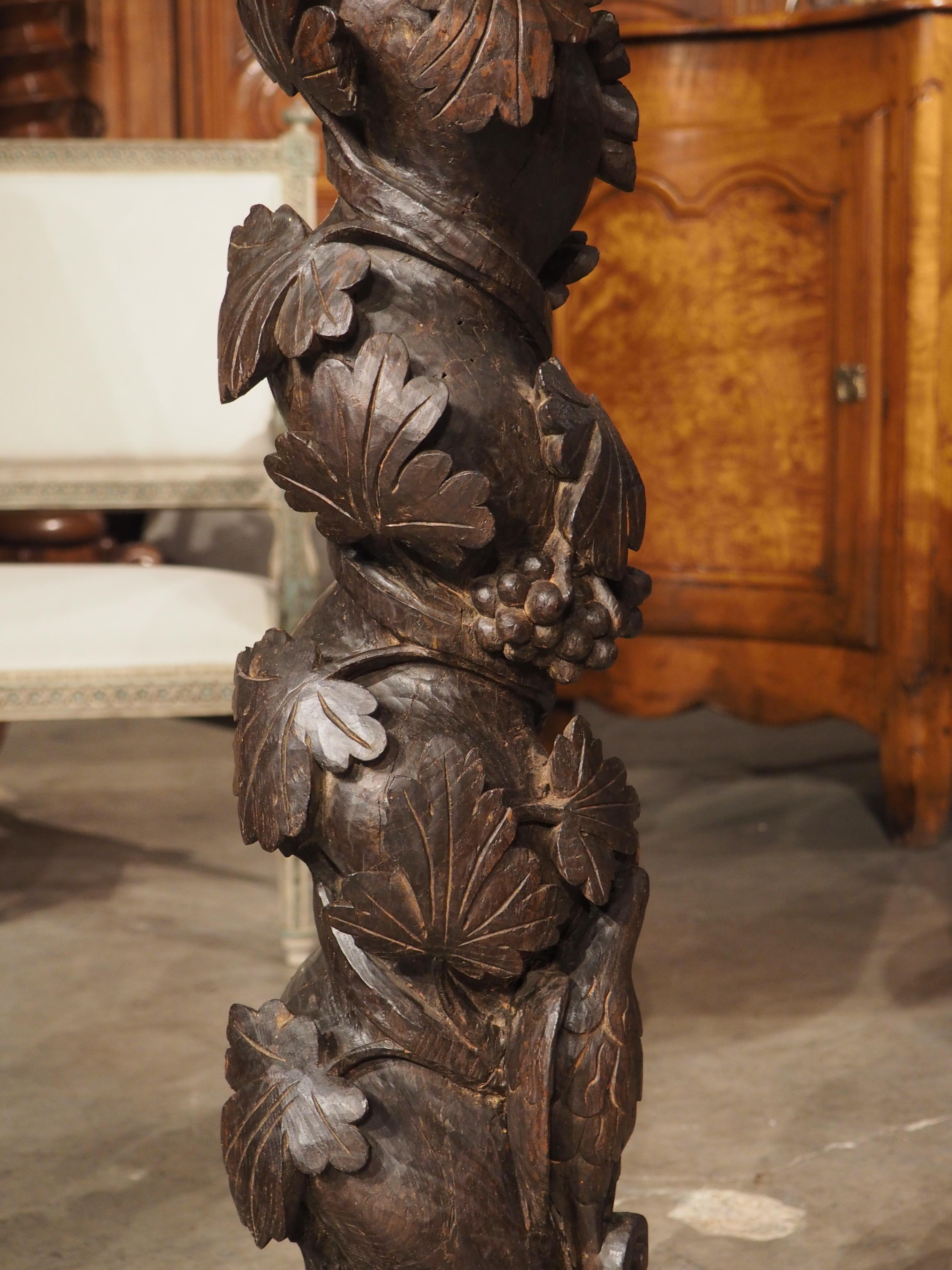 Pair of 18th Century Carved Chestnut Solomonic Column Lamps from Portugal For Sale 4