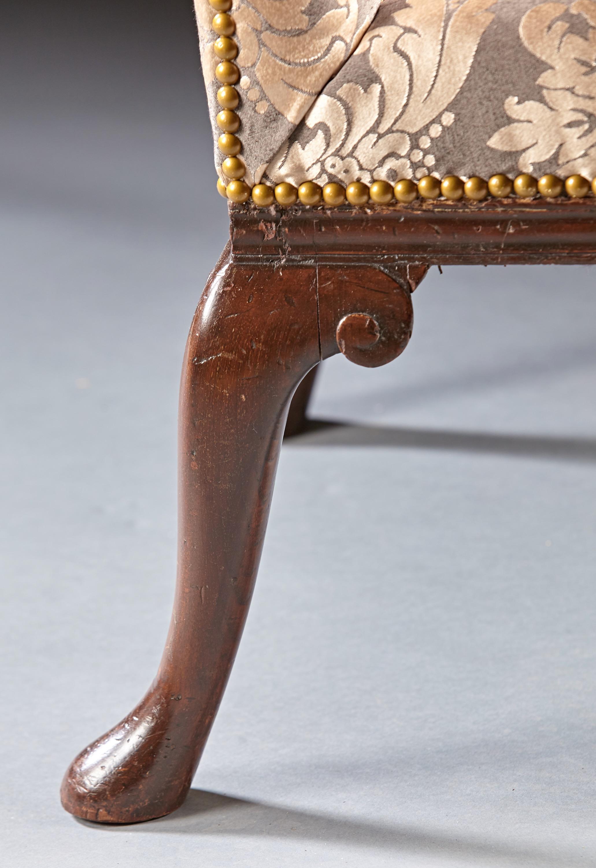 Pair of 18th Century Carved Mahogany Chippendale Period Gainsborough Armchairs For Sale 1
