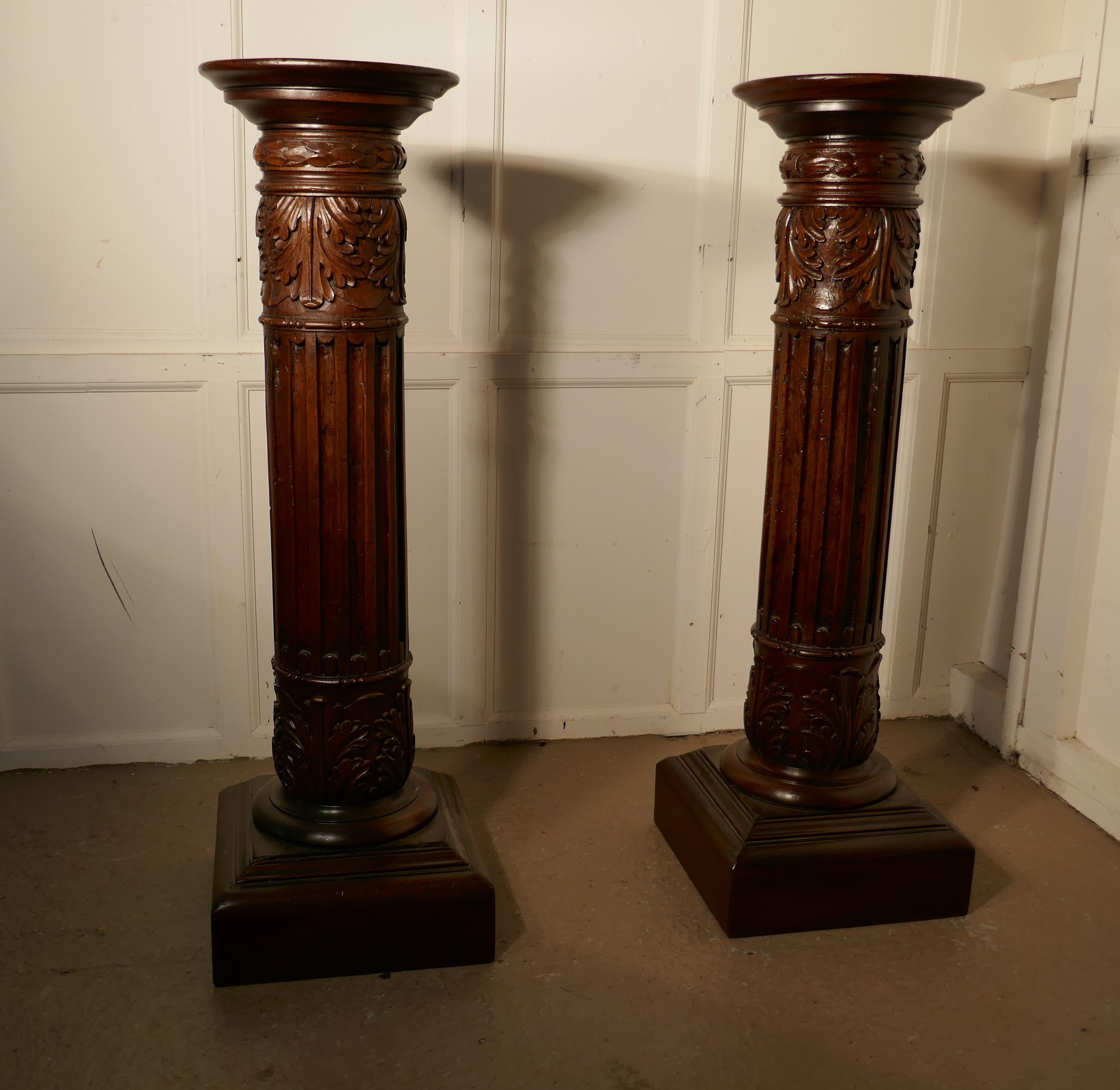 Pair of 18th Century Carved Solid Mahogany Pedestals 1