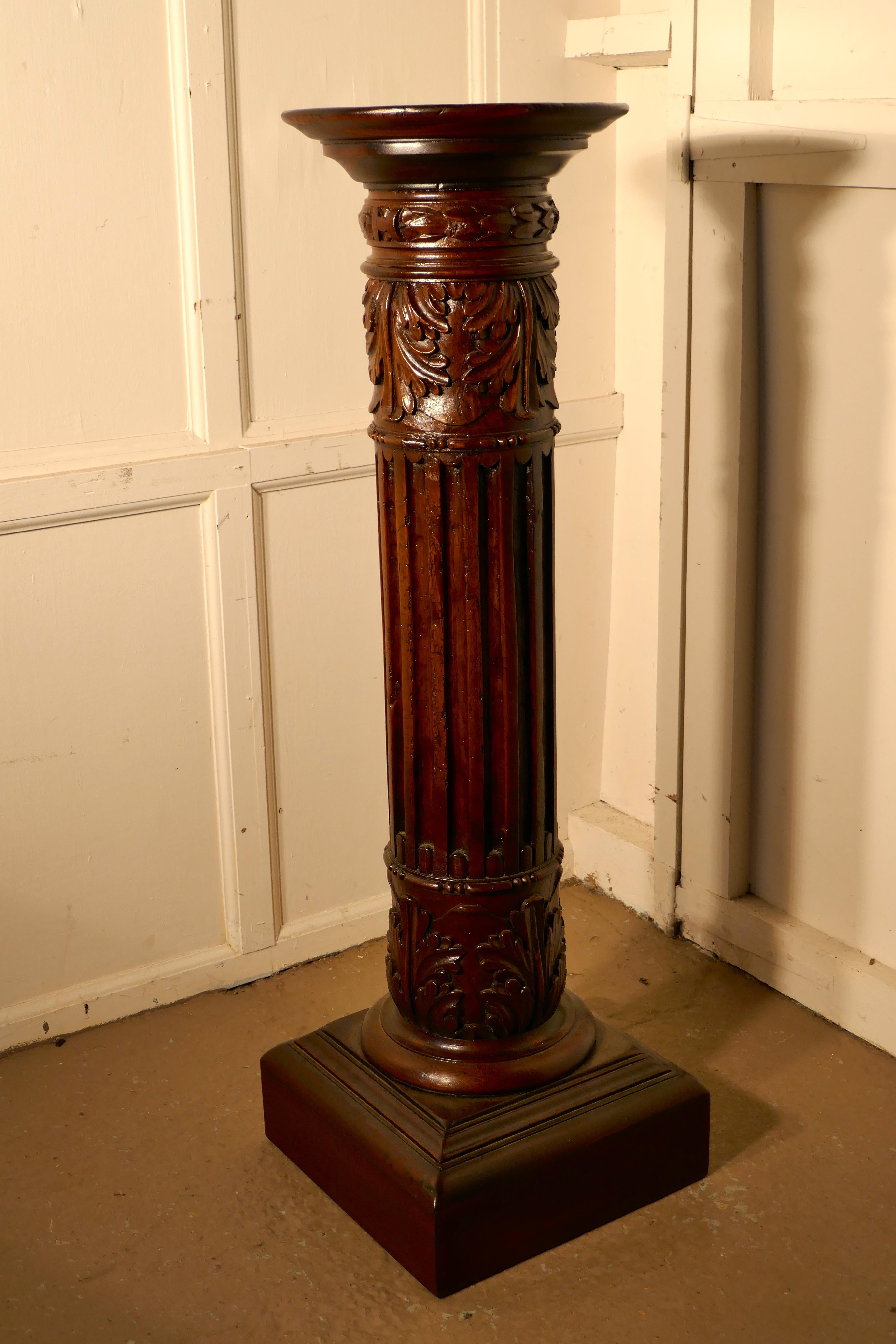 Pair of 18th Century Carved Solid Mahogany Pedestals 4