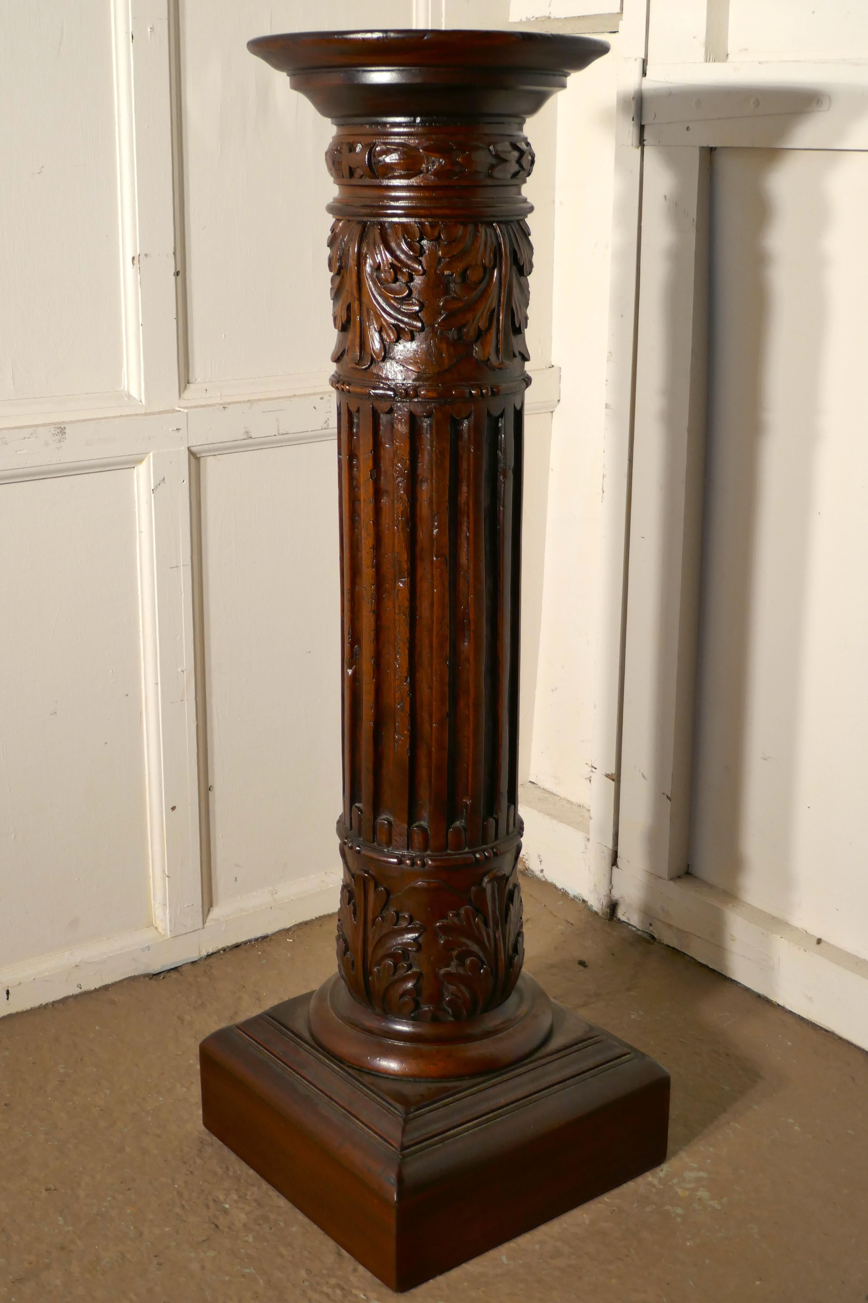 Pair of 18th Century Carved Solid Mahogany Pedestals 5