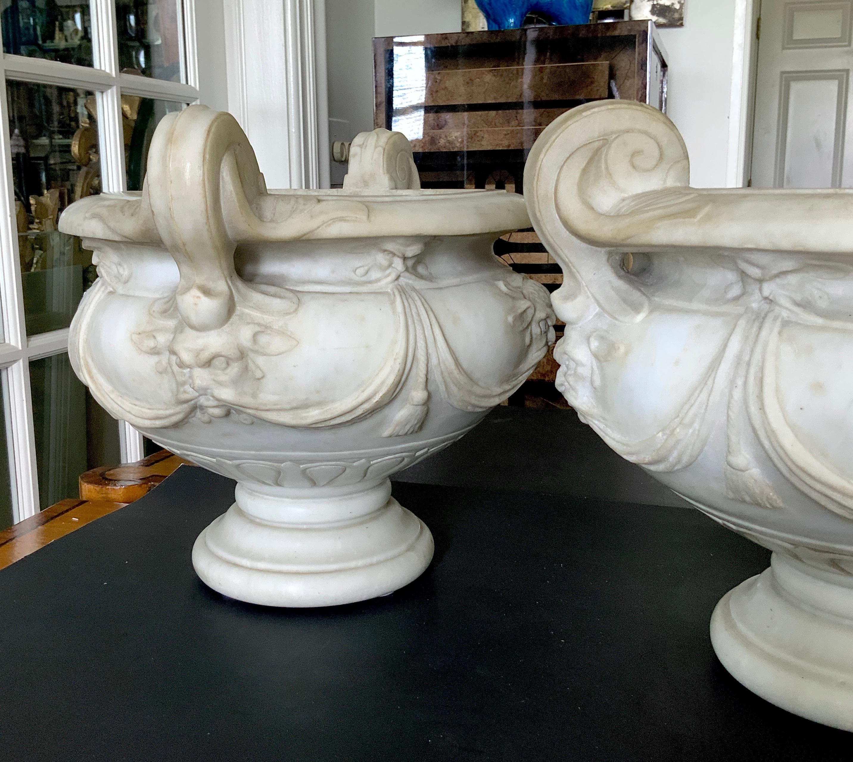Pair of 18th Century Carved White Marble Garden Urns, Italy 5