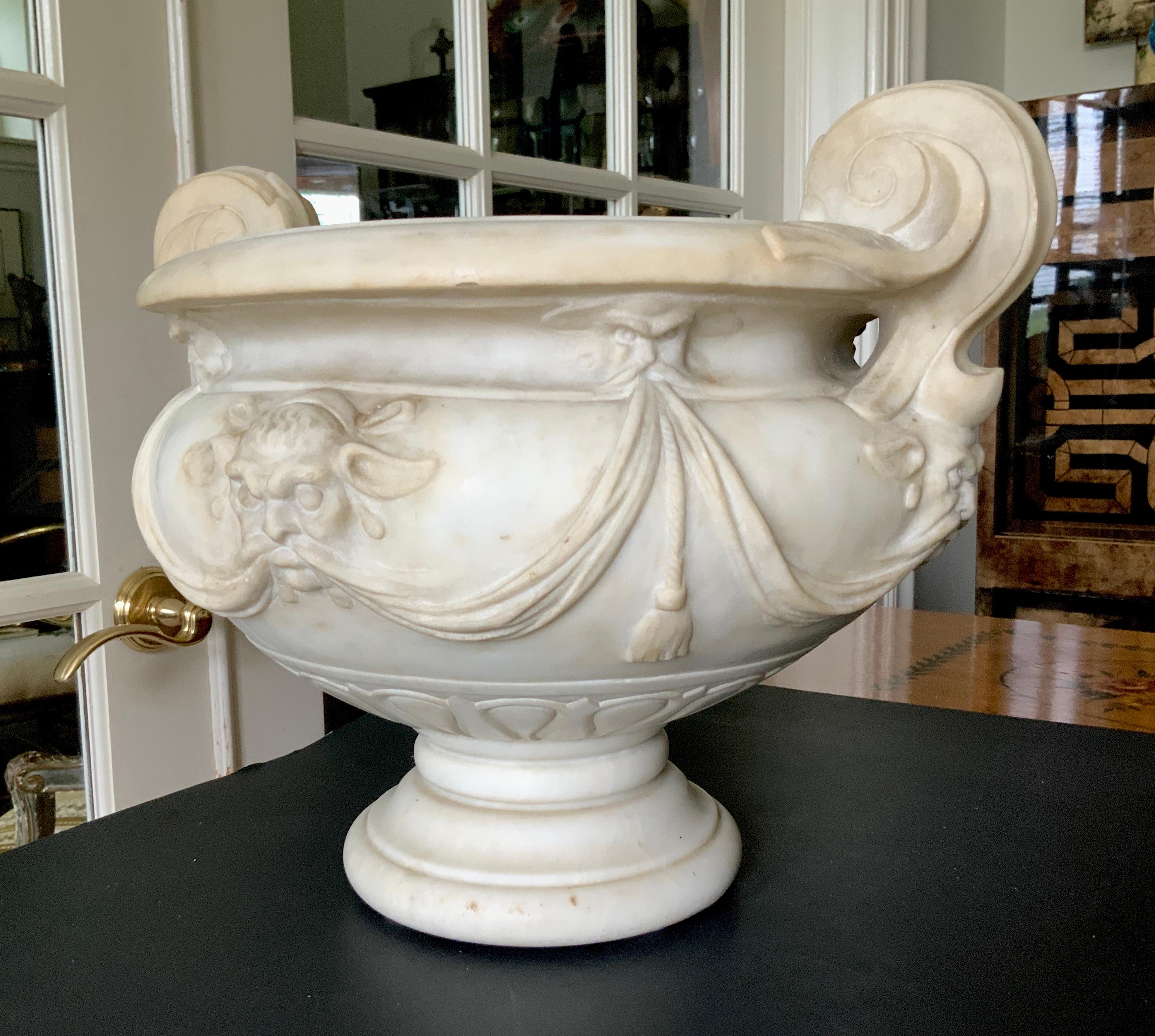 Pair of 18th Century Carved White Marble Garden Urns, Italy 9