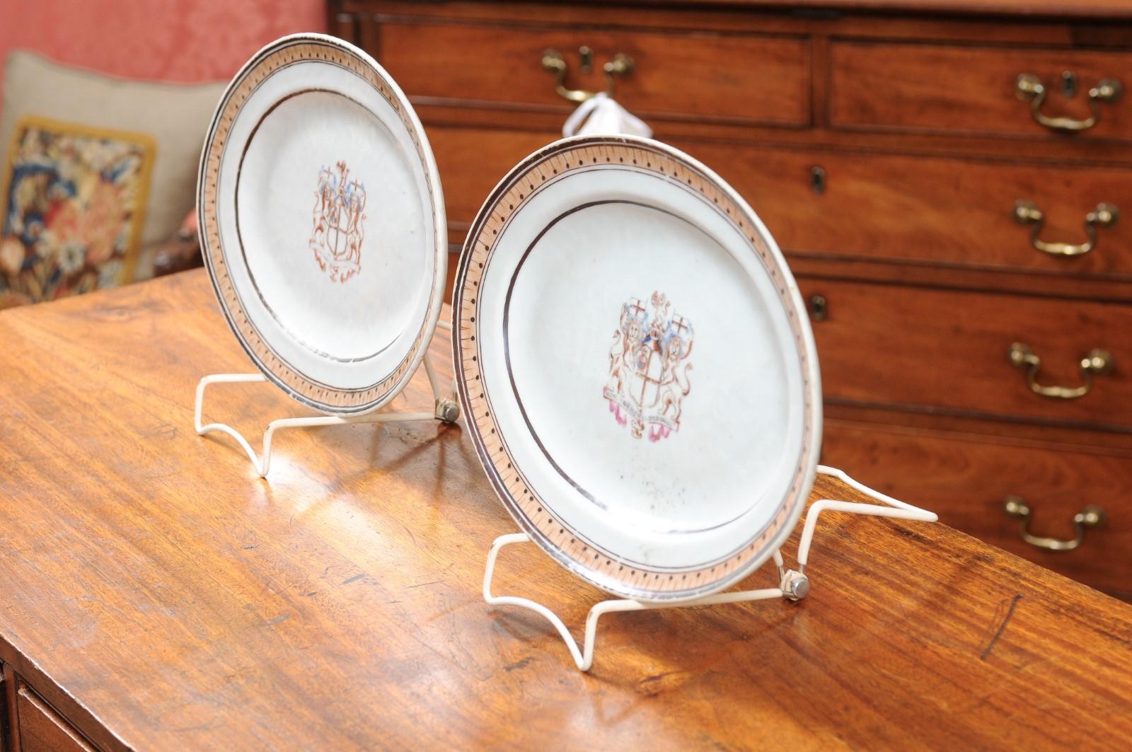 Pair of 18th Century Chinese Export Porcelain Platters with Armorial Crests For Sale 7