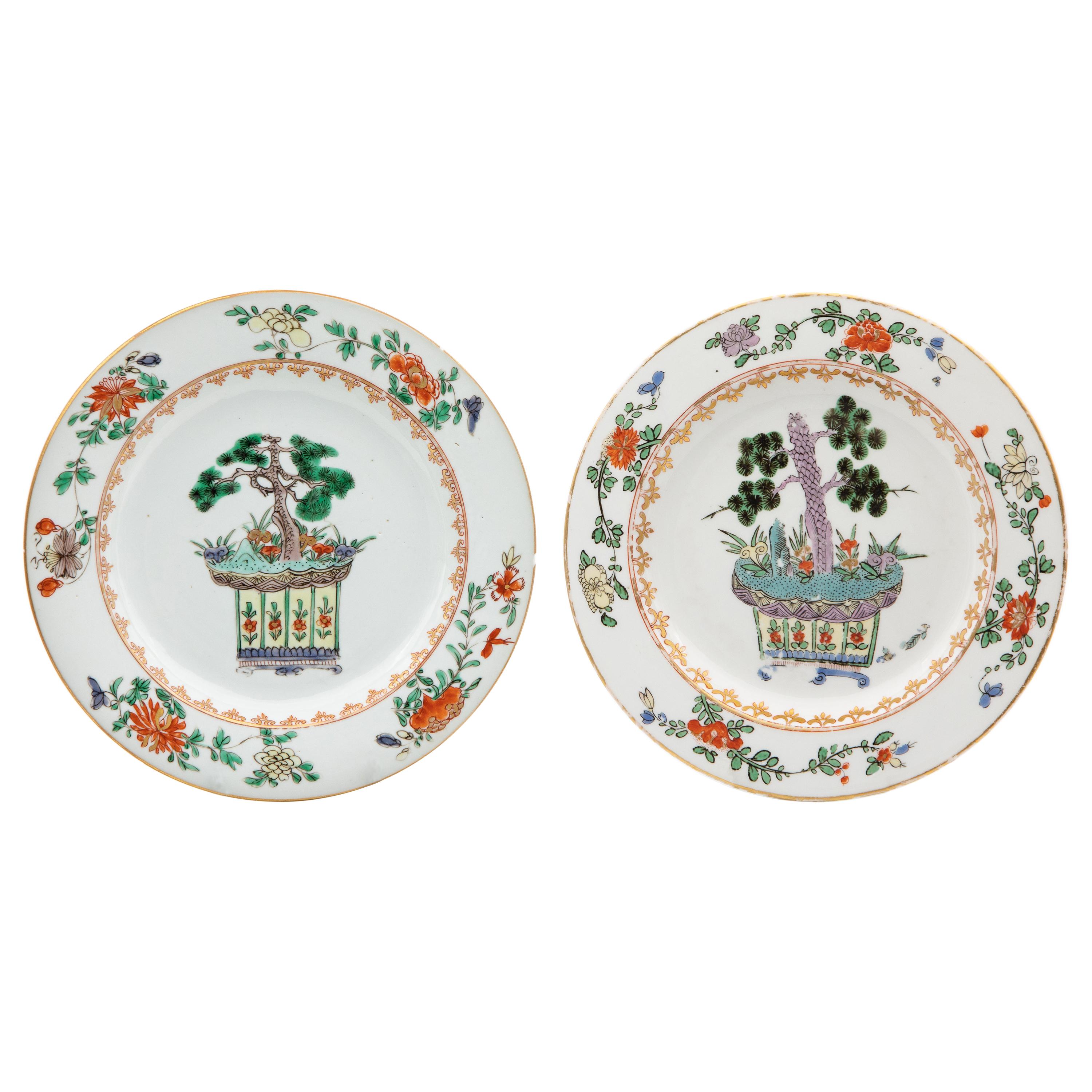 Paire d'assiettes en porcelaine Famille Verte de Meissen et de Chine du 18ème siècle