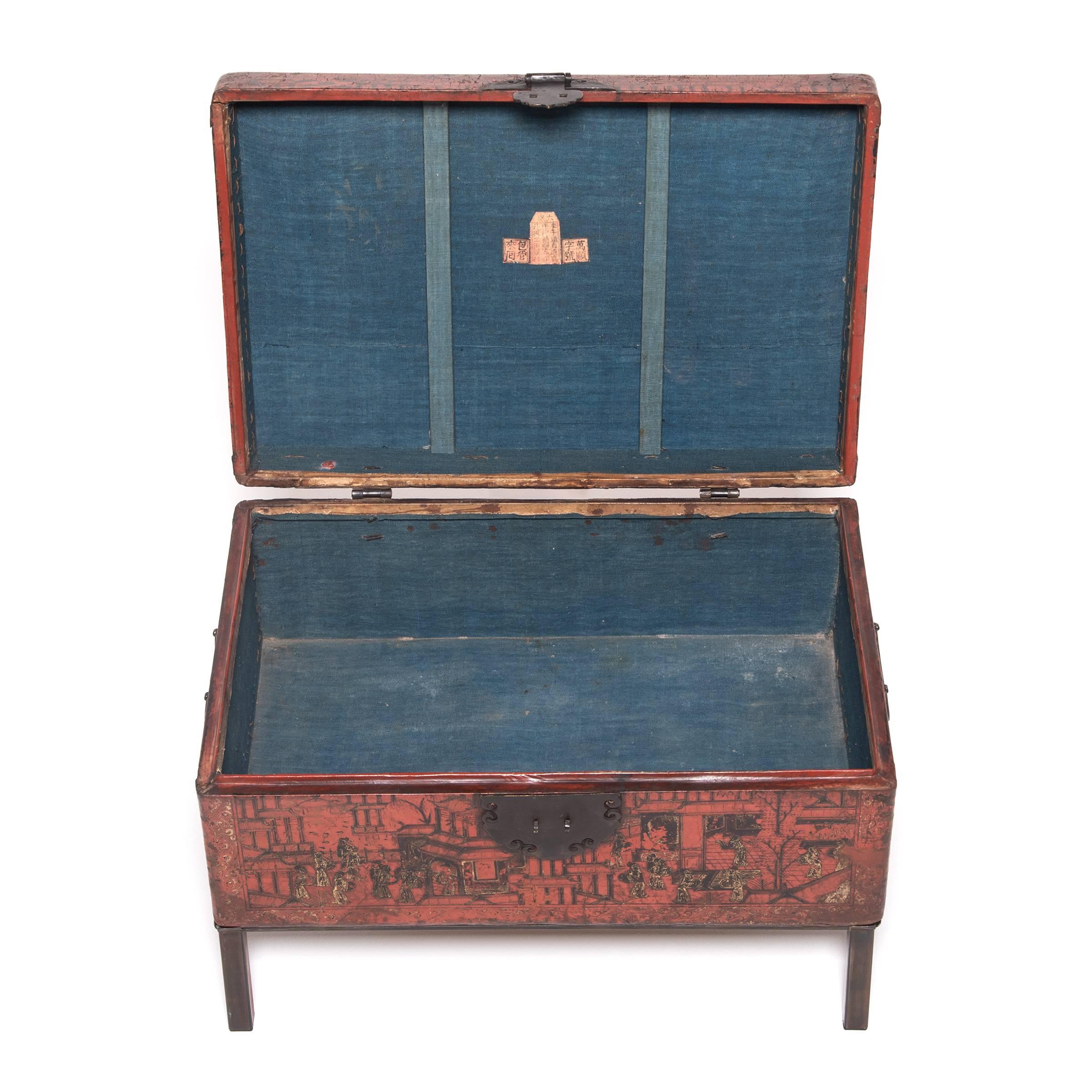 Pair of 18th Century Chinese Red and Gilt Lacquered Trunks 7