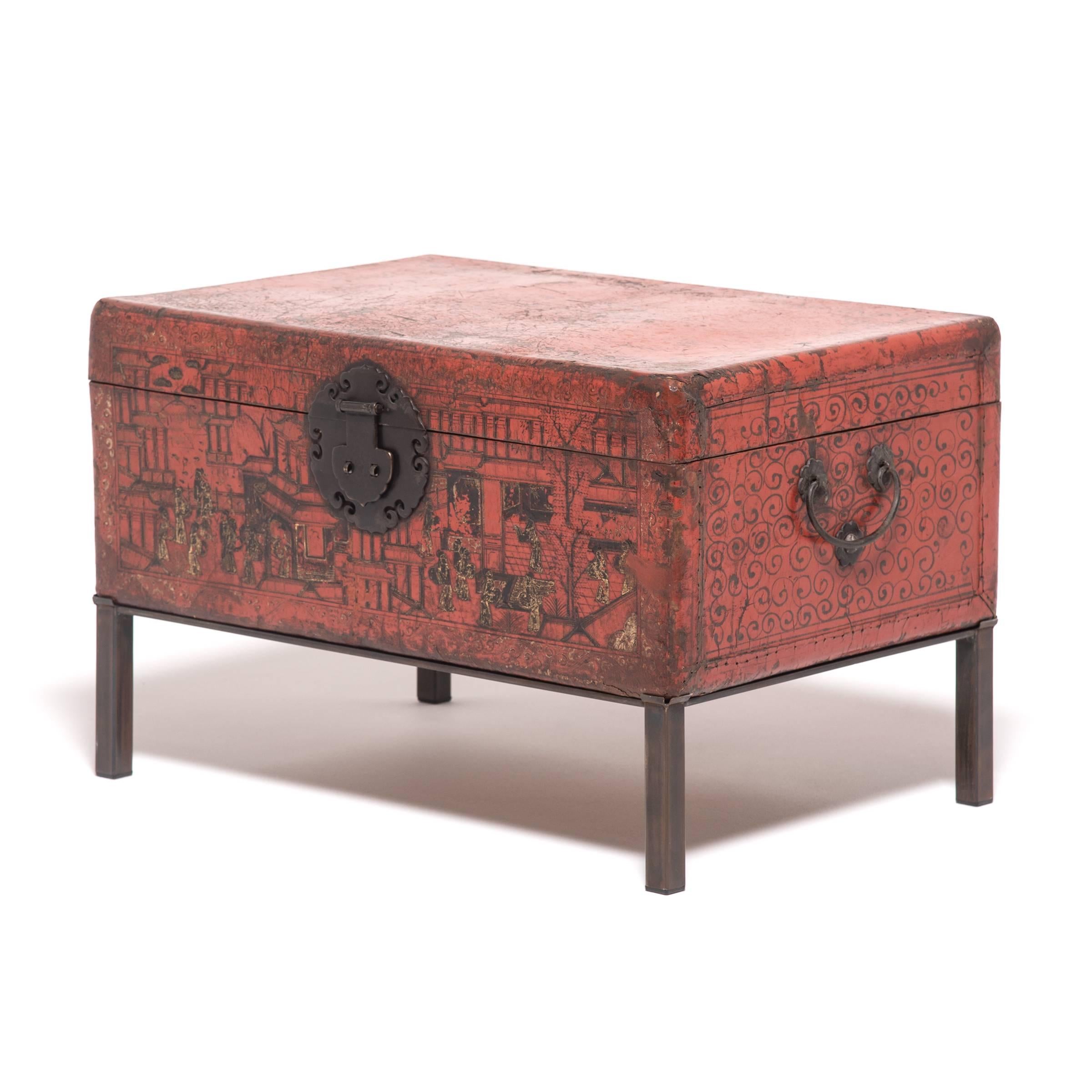 Pair of 18th Century Chinese Red and Gilt Lacquered Trunks 8