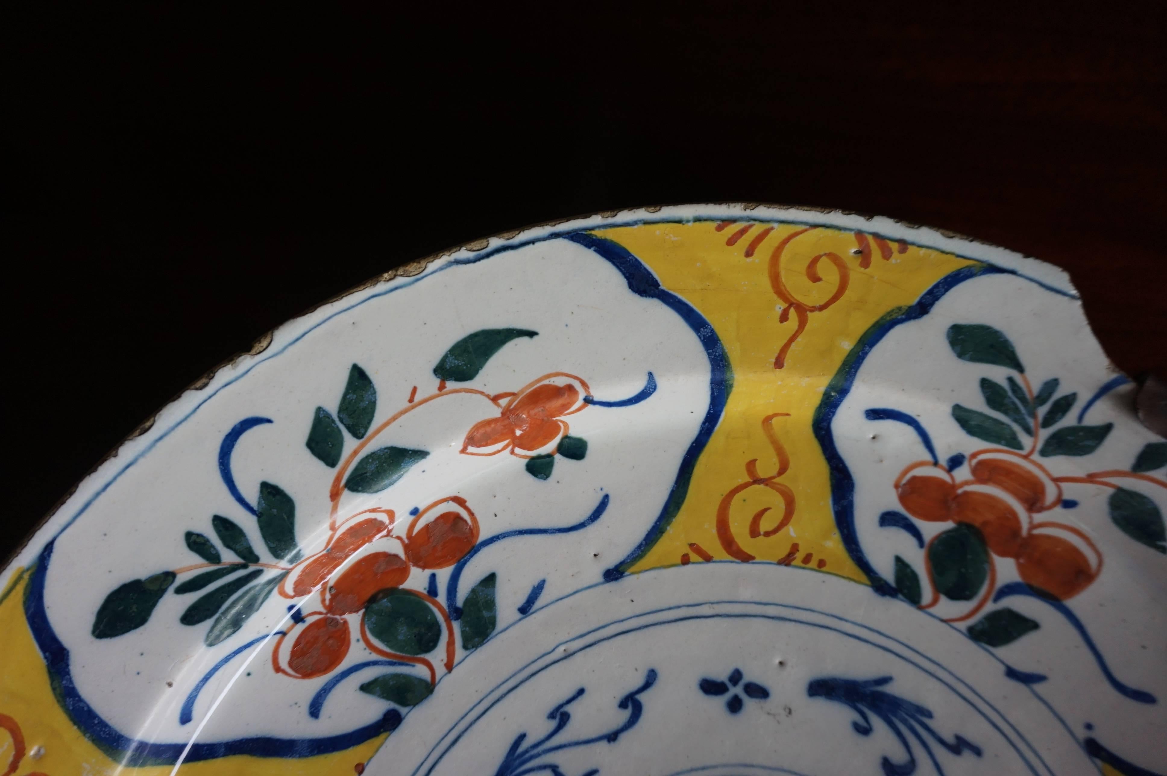 Pair of 18th Century Chinese Style Dutch Ceramic Plate Chargers with Rare Yellow For Sale 6