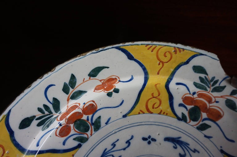 Pair of 18th Century Chinese Style Dutch Ceramic Plate Chargers with