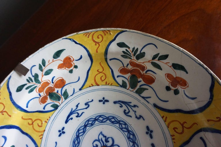 Pair of 18th Century Chinese Style Dutch Ceramic Plate Chargers with
