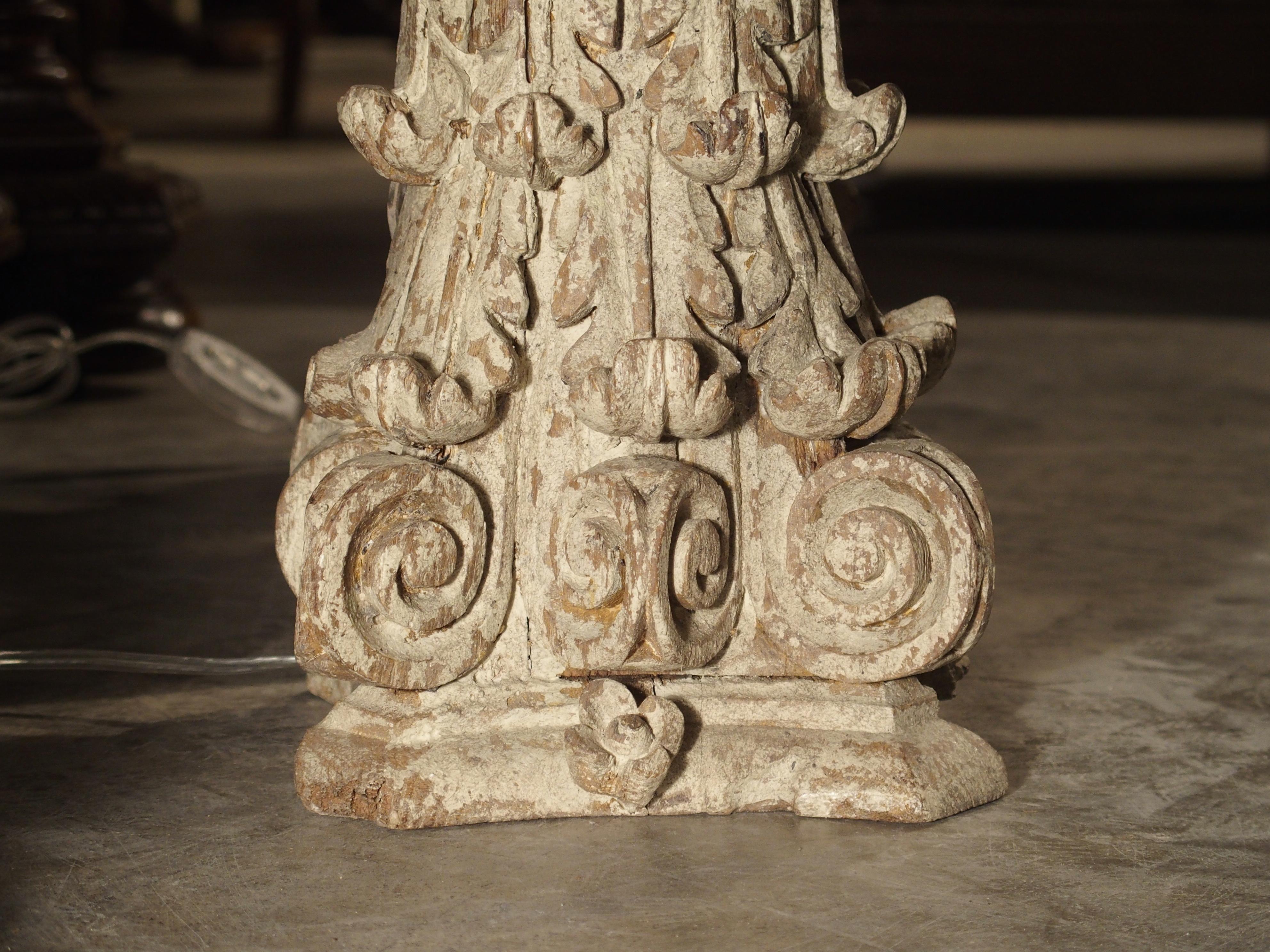 Paire de lampes chapiteaux de colonnes du XVIIIe siècle, France en vente 5