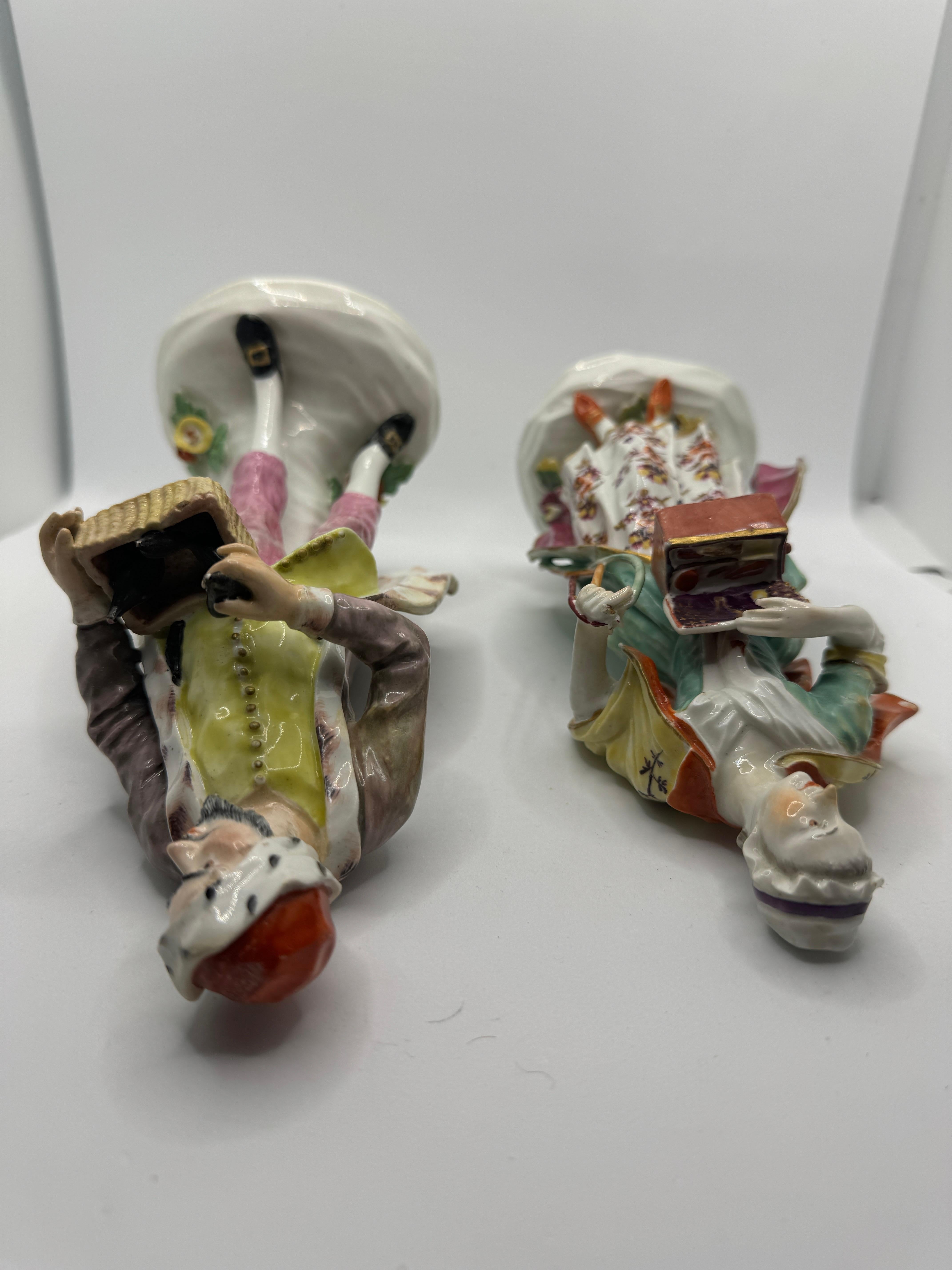 Pair of 18th Century Derby Figures of 'Jewish Pedlar and Companion' , circa 1760 For Sale 4