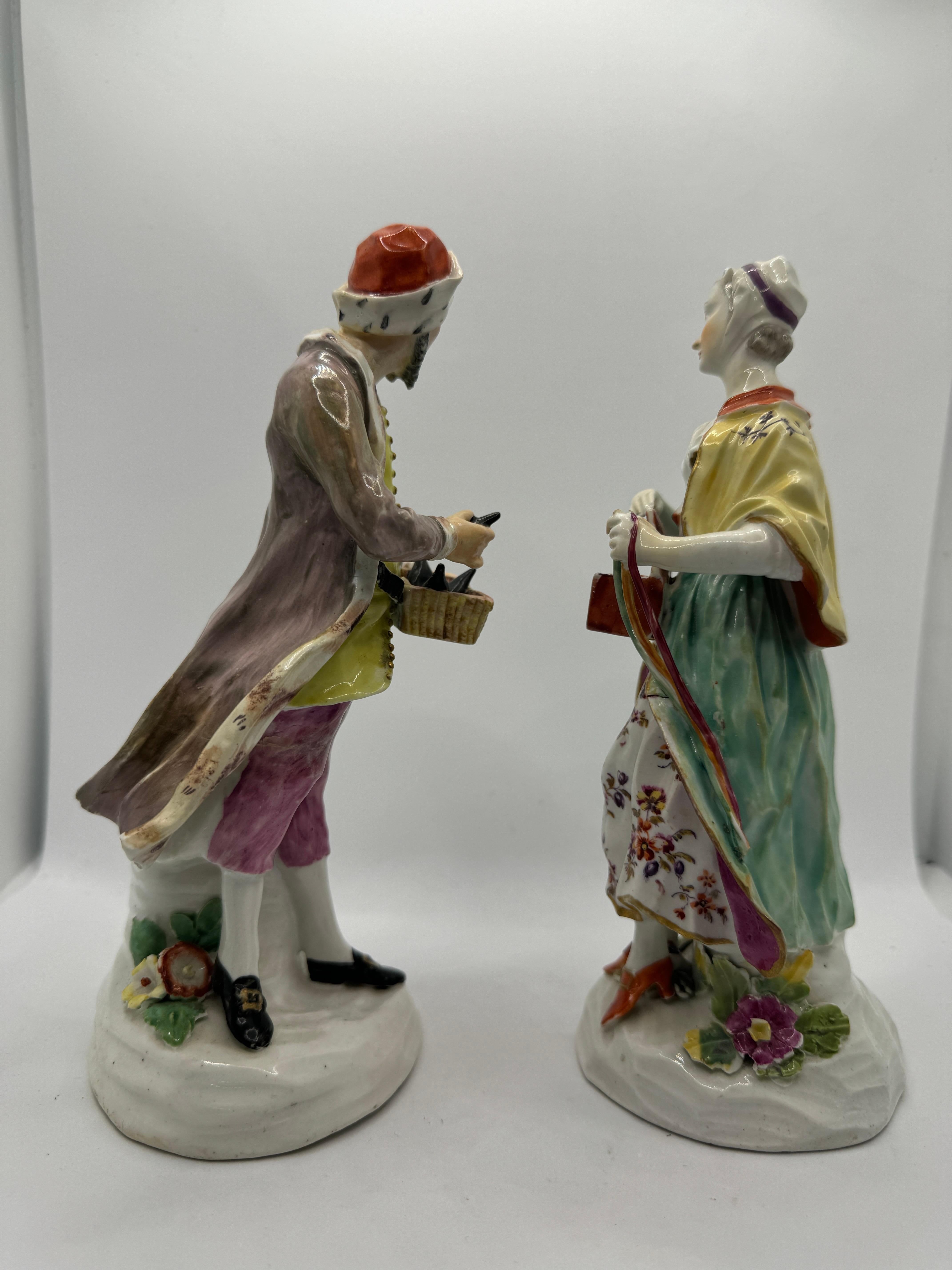 Pair of 18th Century Derby Figures of 'Jewish Pedlar and Companion' , circa 1760 In Good Condition For Sale In Basildon, GB