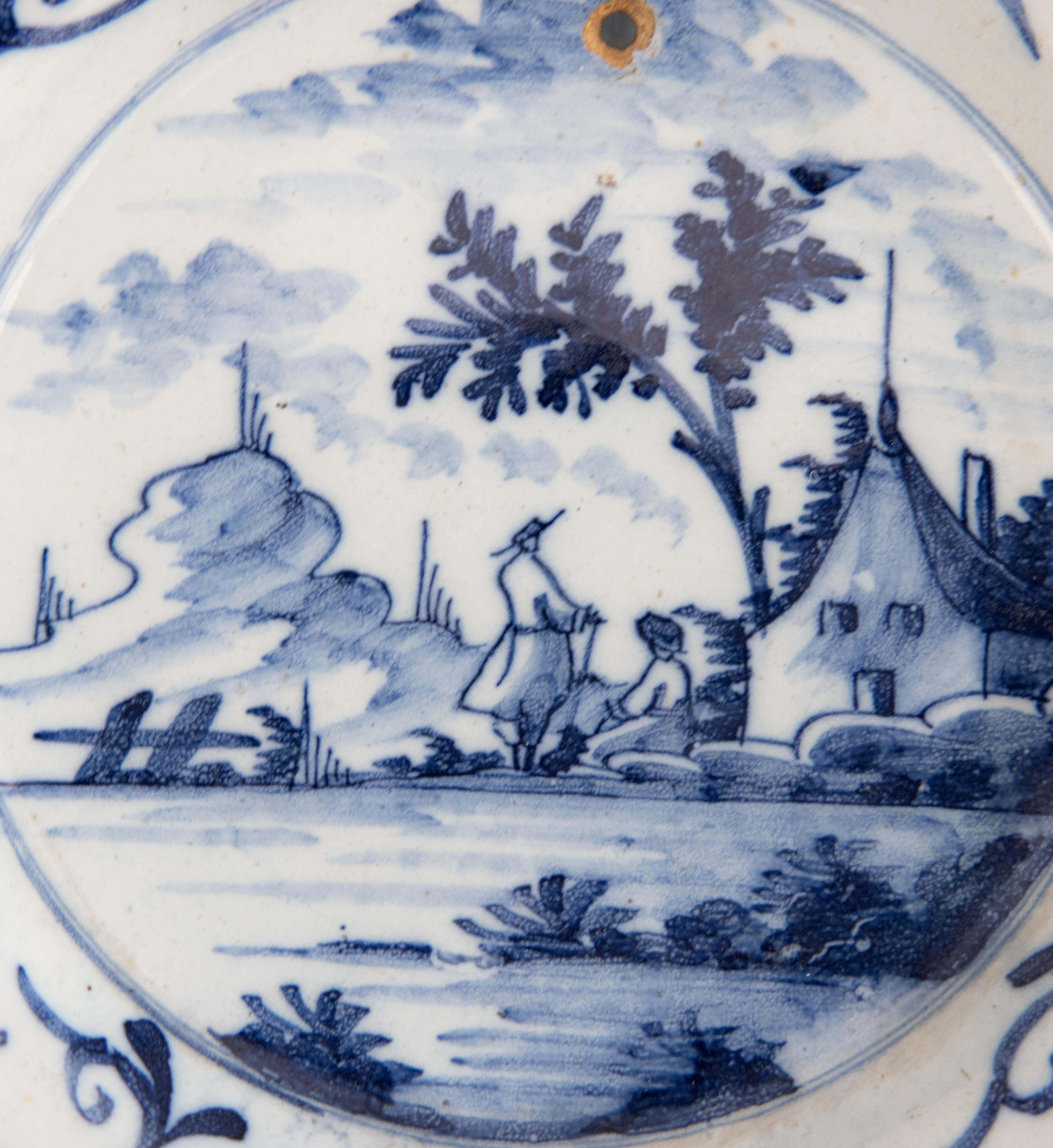 Pair of 18th Century Diminutive Dutch Delft Faience Chinoiserie Plates For Sale 3