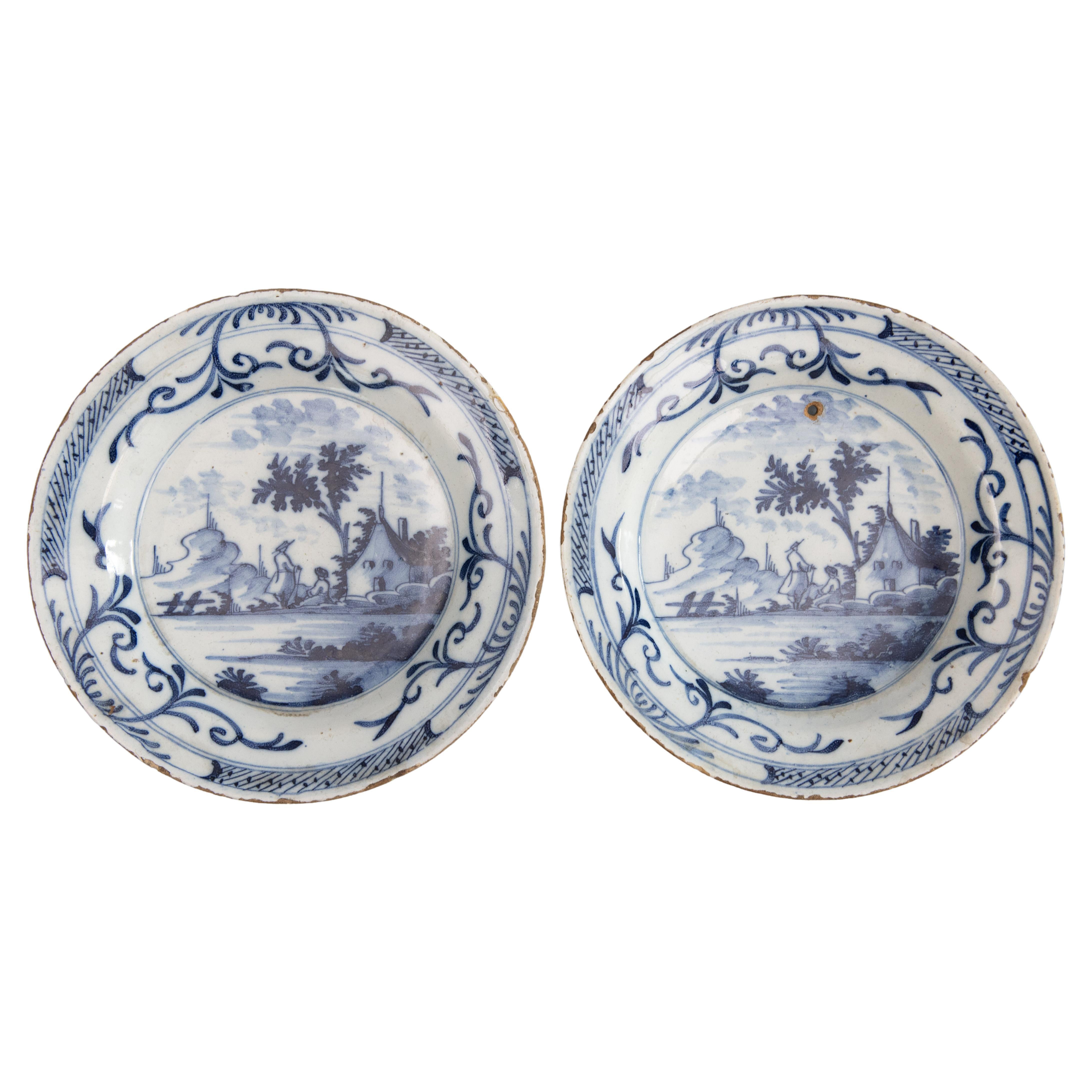 Pair of 18th Century Diminutive Dutch Delft Faience Chinoiserie Plates For Sale