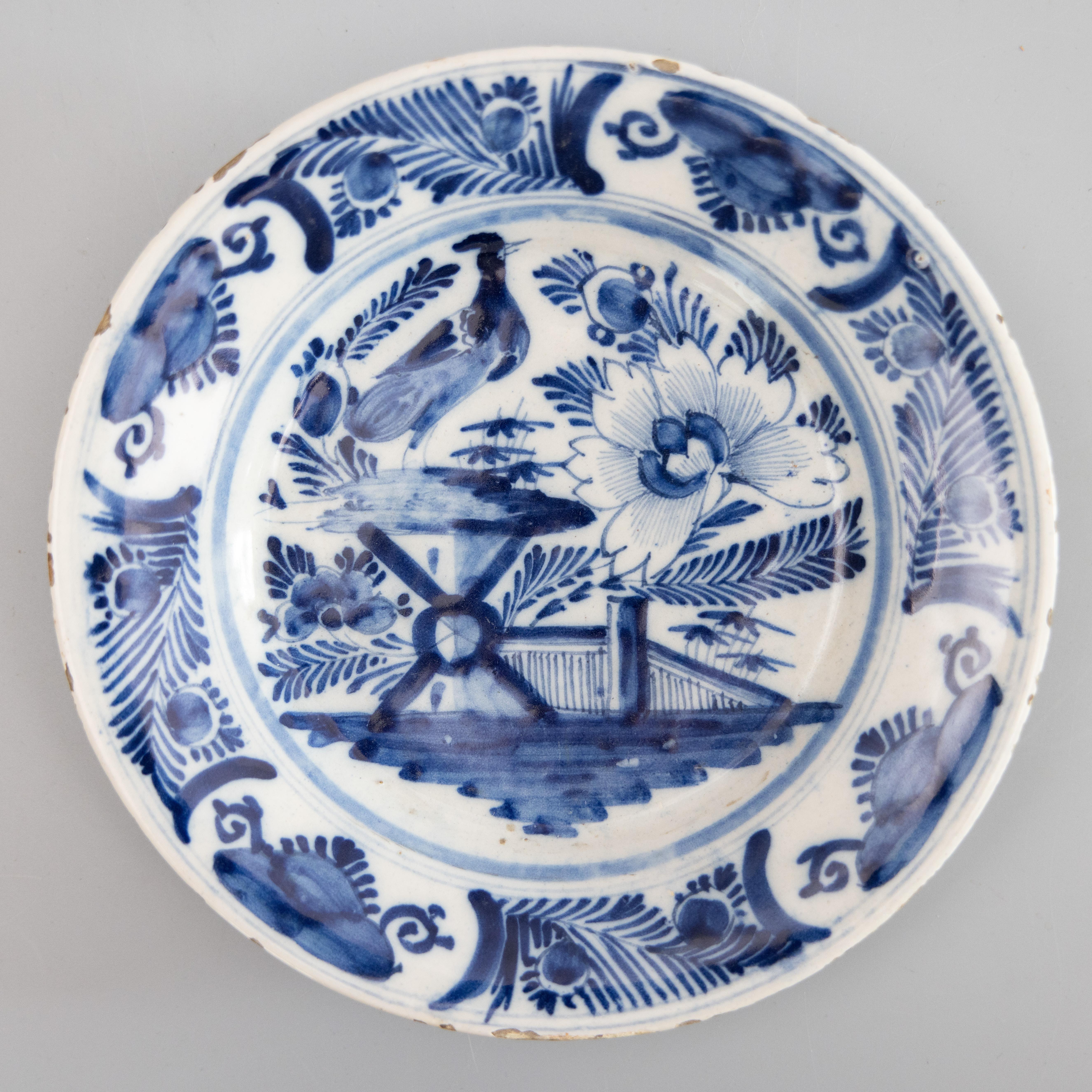 Pair of 18th Century Dutch Delft Faience Chinoiserie Floral Bird Plates For Sale 2